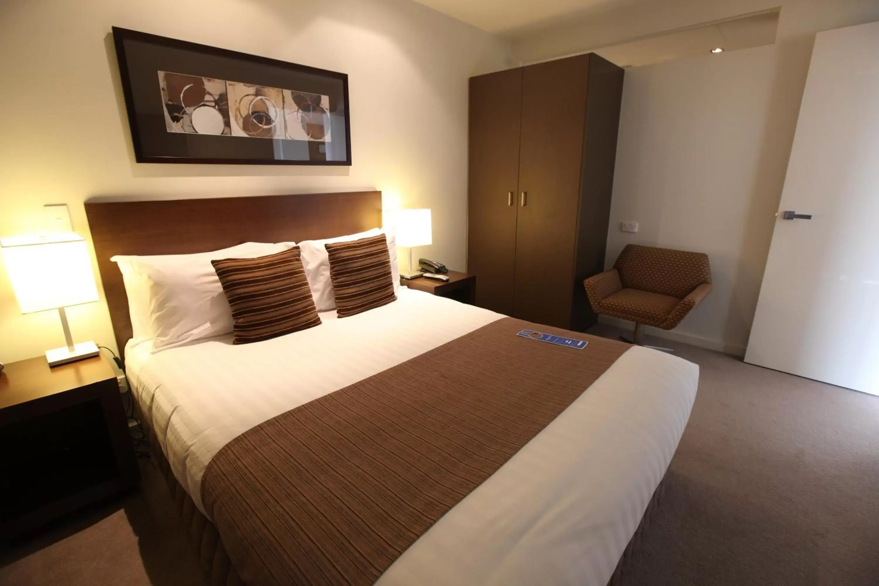Bedroom, Bed in Wyndham Resort Torquay