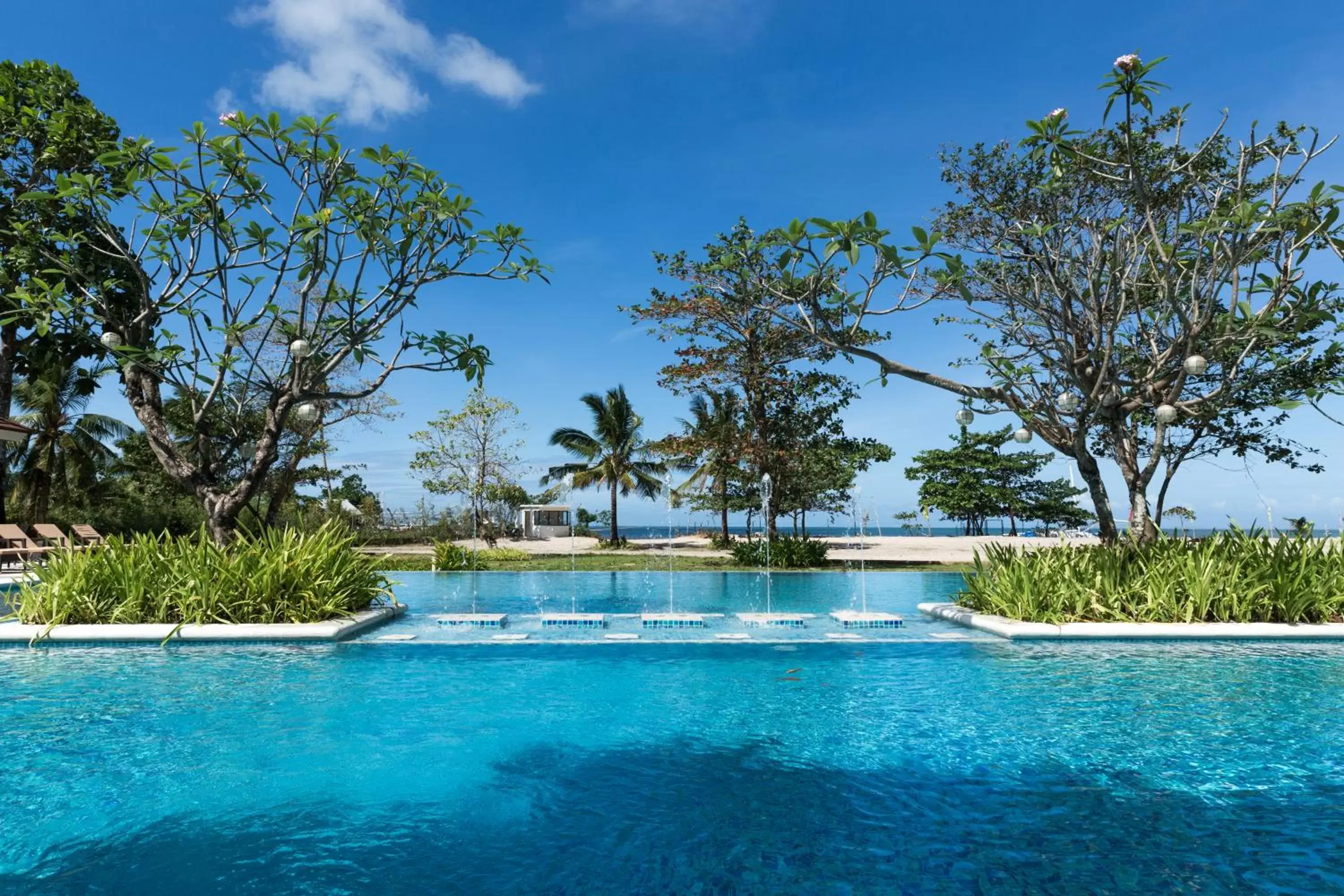 Swimming Pool in Solina Beach & Nature Resort