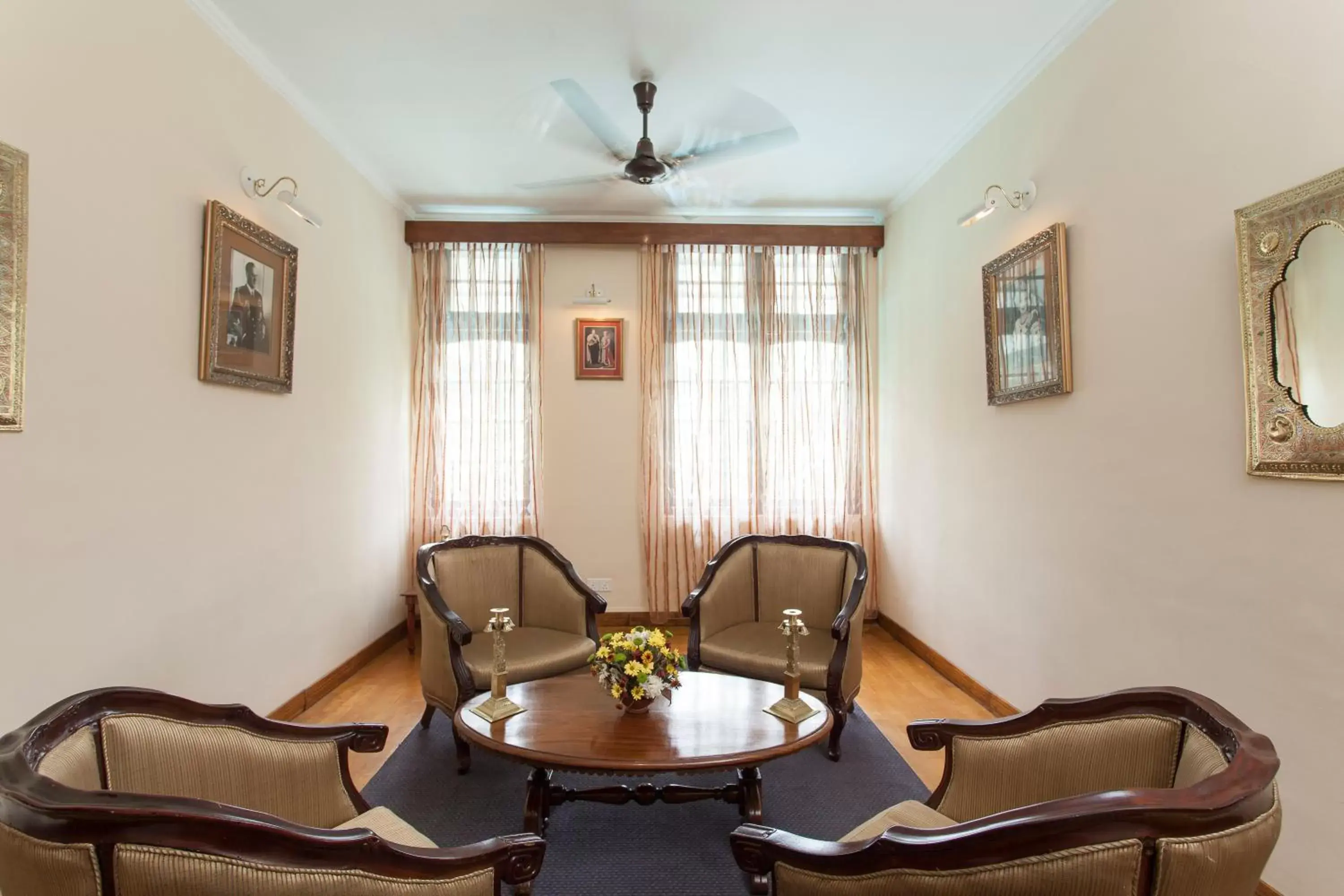 Seating Area in Hotel Suisse