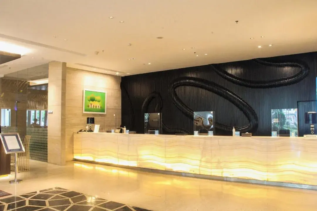 Lobby/Reception in Js Luwansa Hotel & Convention Center