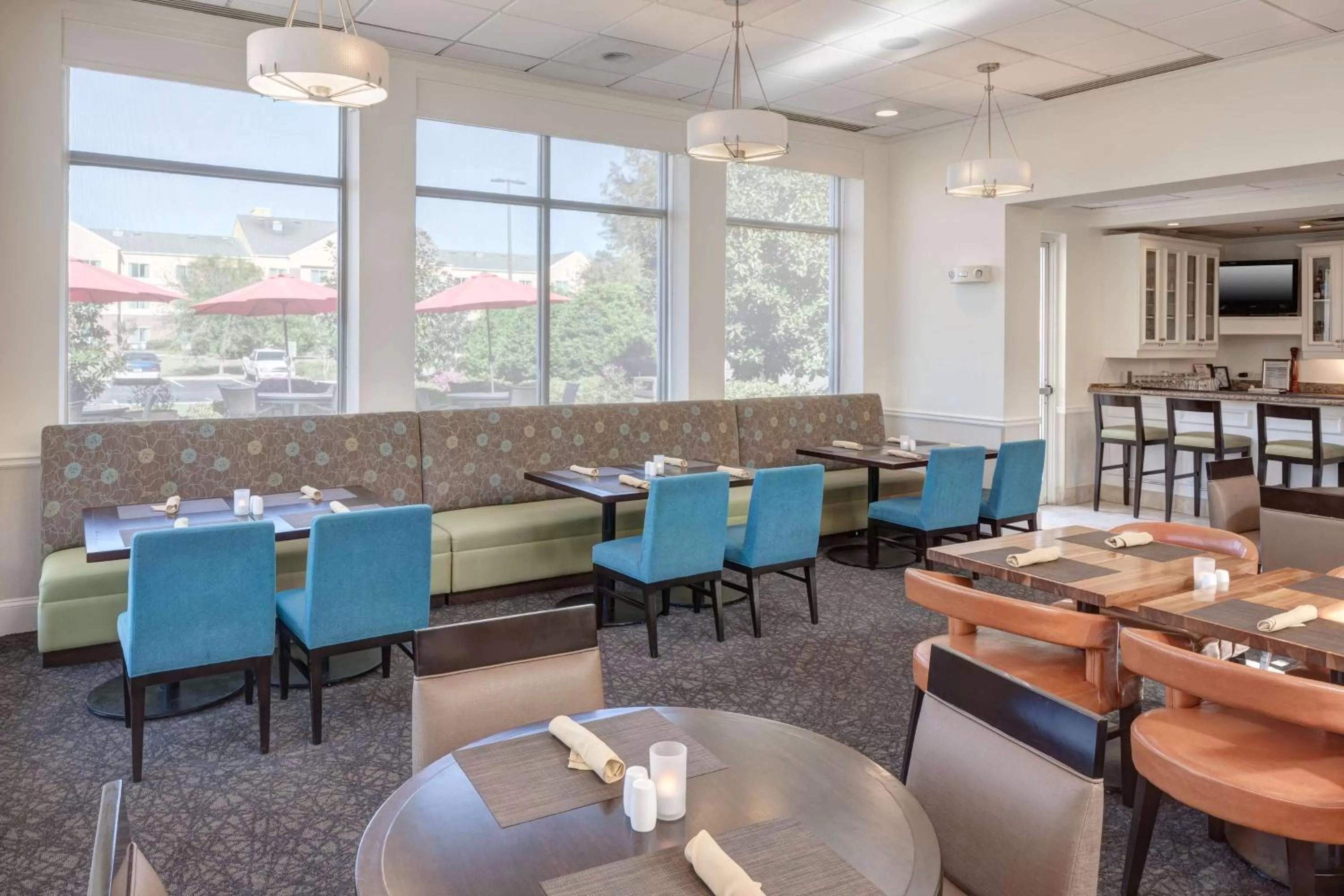 Restaurant/places to eat in Hilton Garden Inn Savannah Airport
