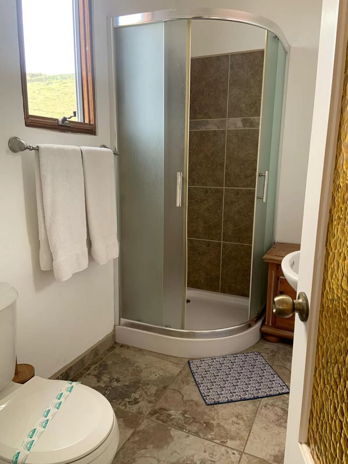 Shower in Poco Cielo Hotel