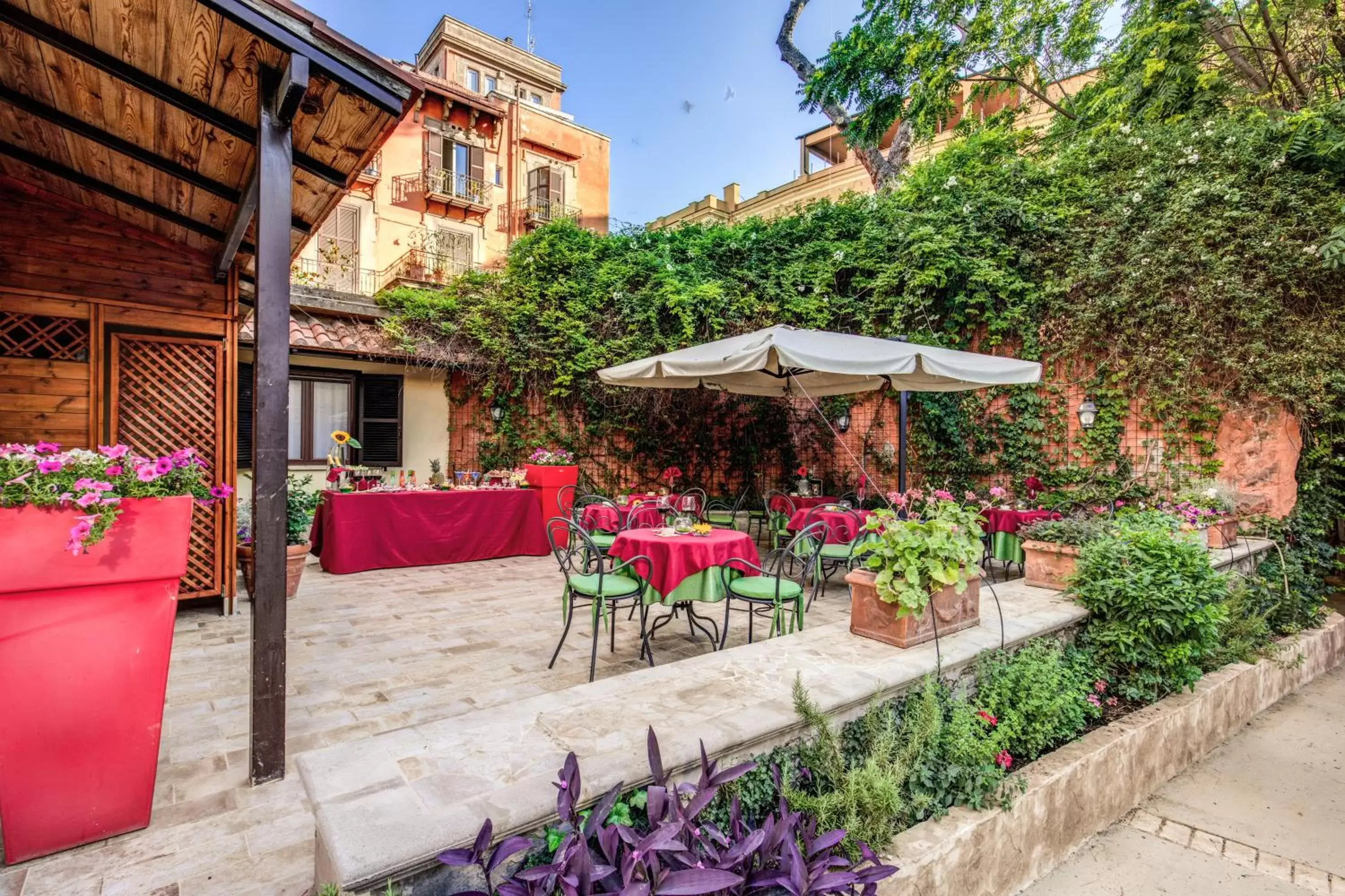 Balcony/Terrace, Restaurant/Places to Eat in Rome Garden Hotel