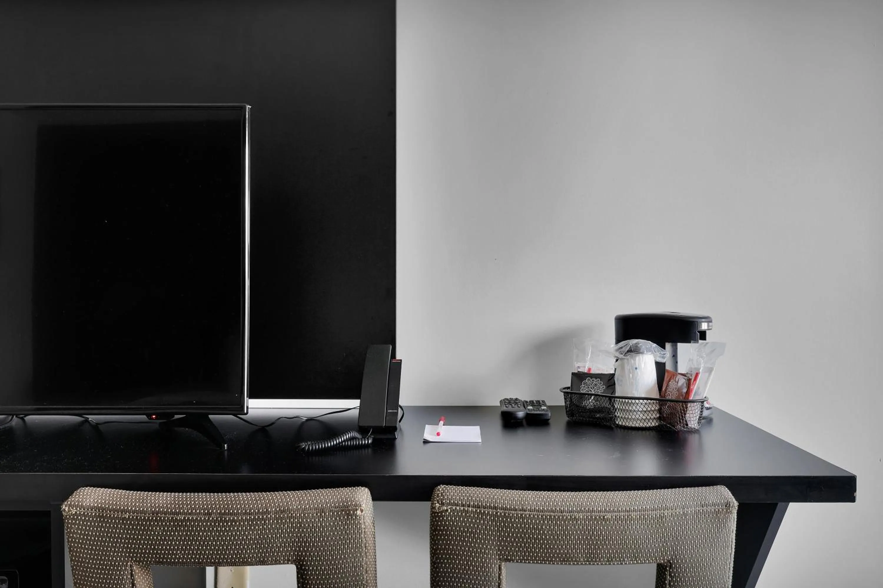 TV and multimedia in Ramada by Wyndham Jacksonville I-95 by Butler Blvd