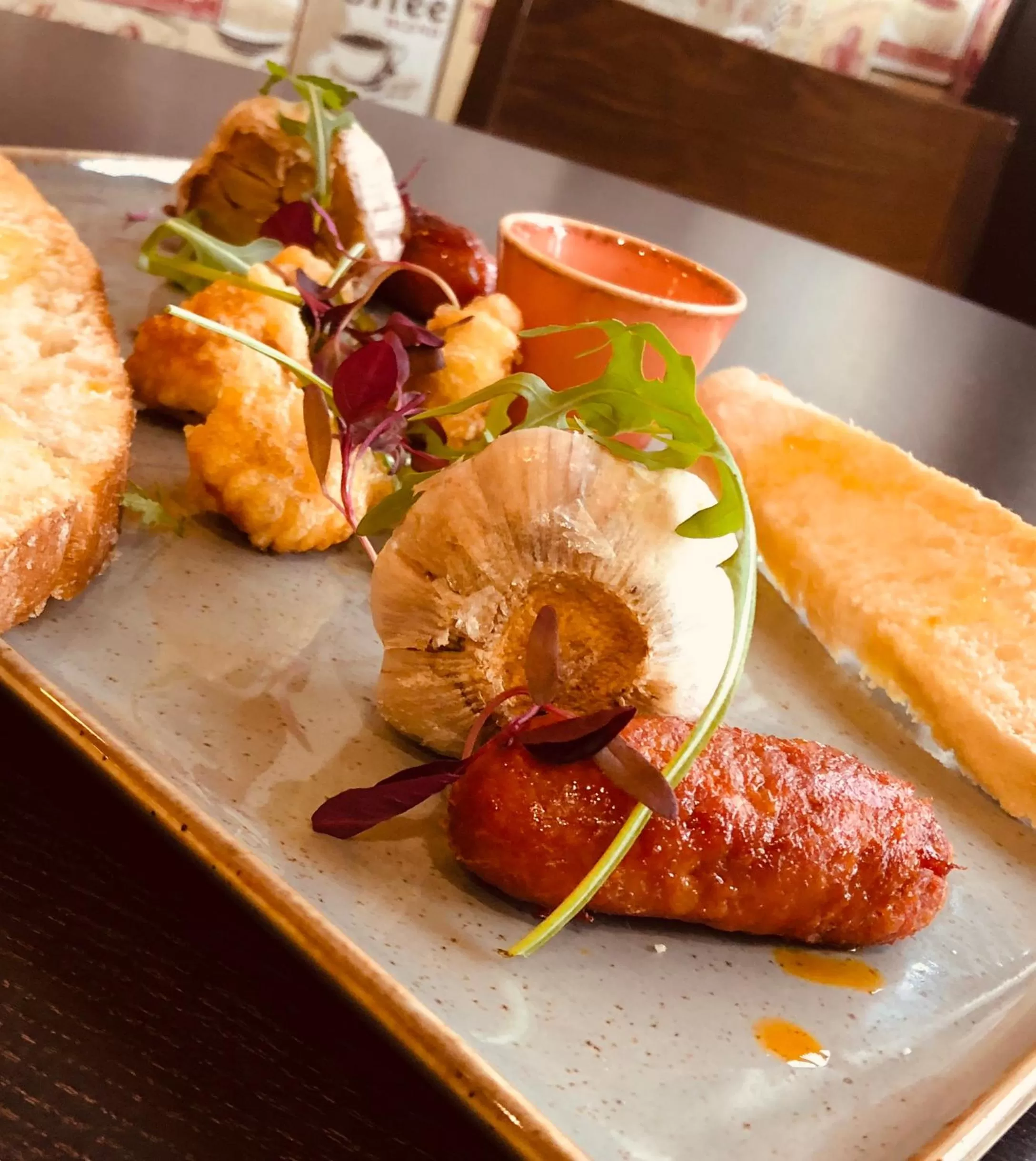 Restaurant/places to eat, Food in Smiths Hotel