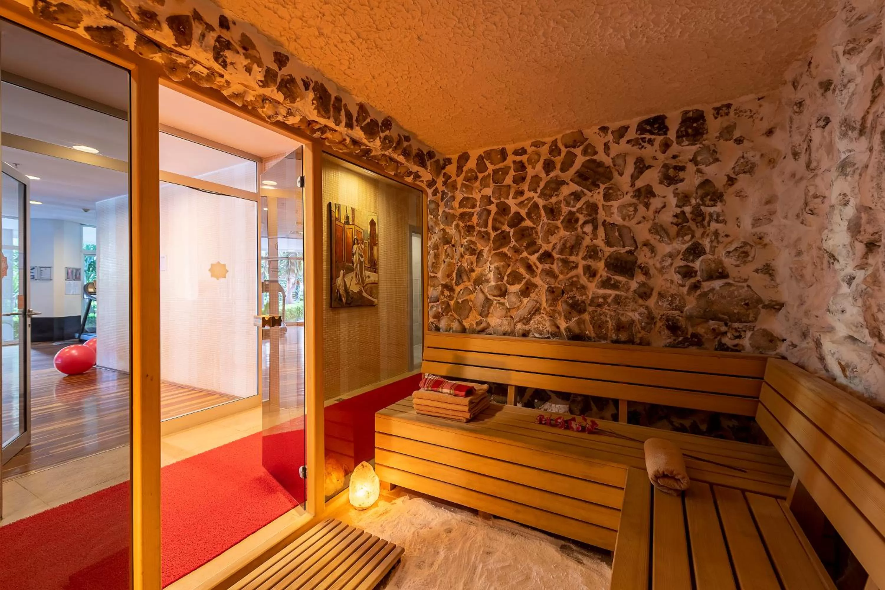 Sauna in Mukarnas Spa & Resort Hotel