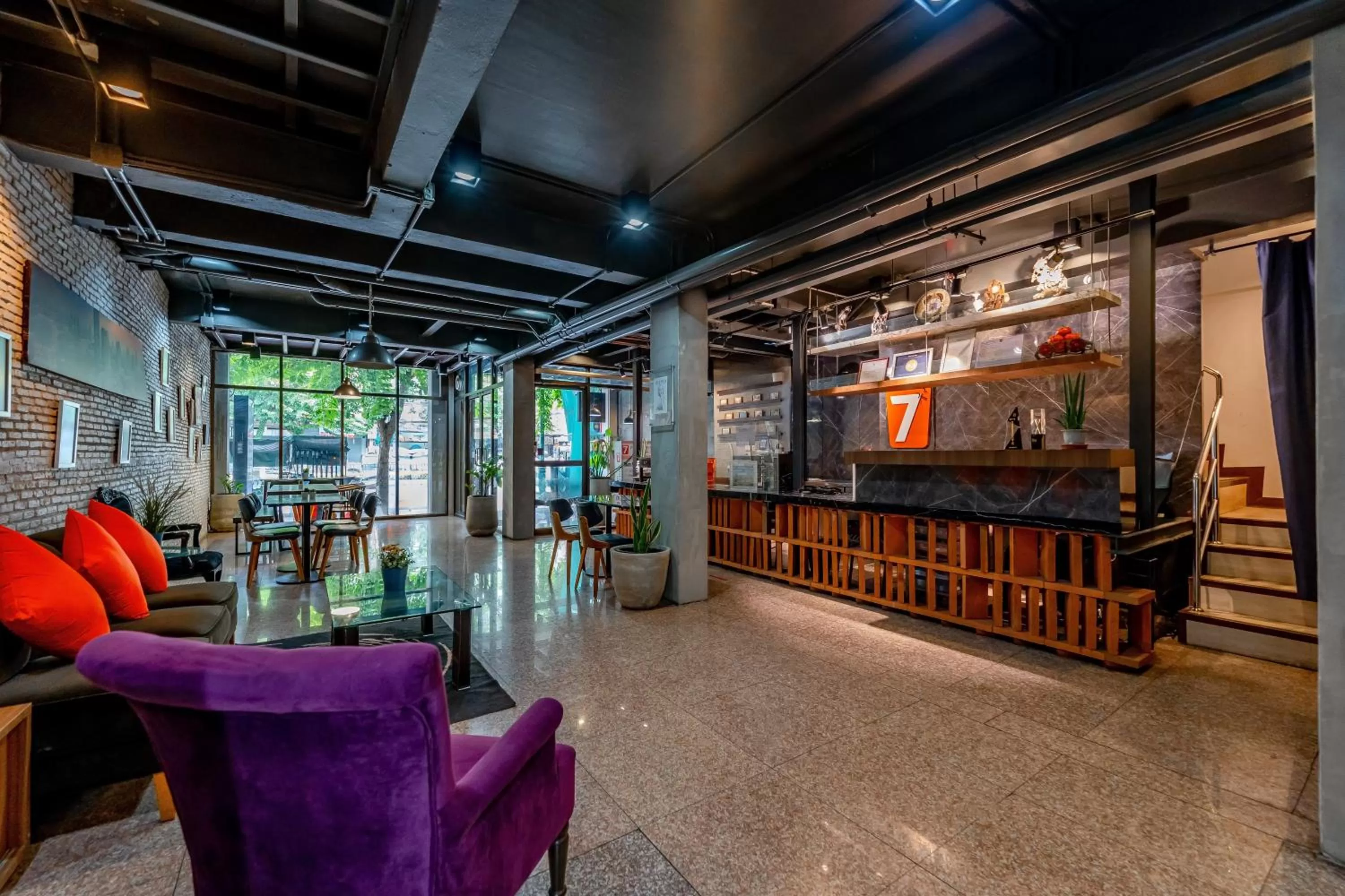 7 Days Premium Hotel at Icon Siam Station - No Parking