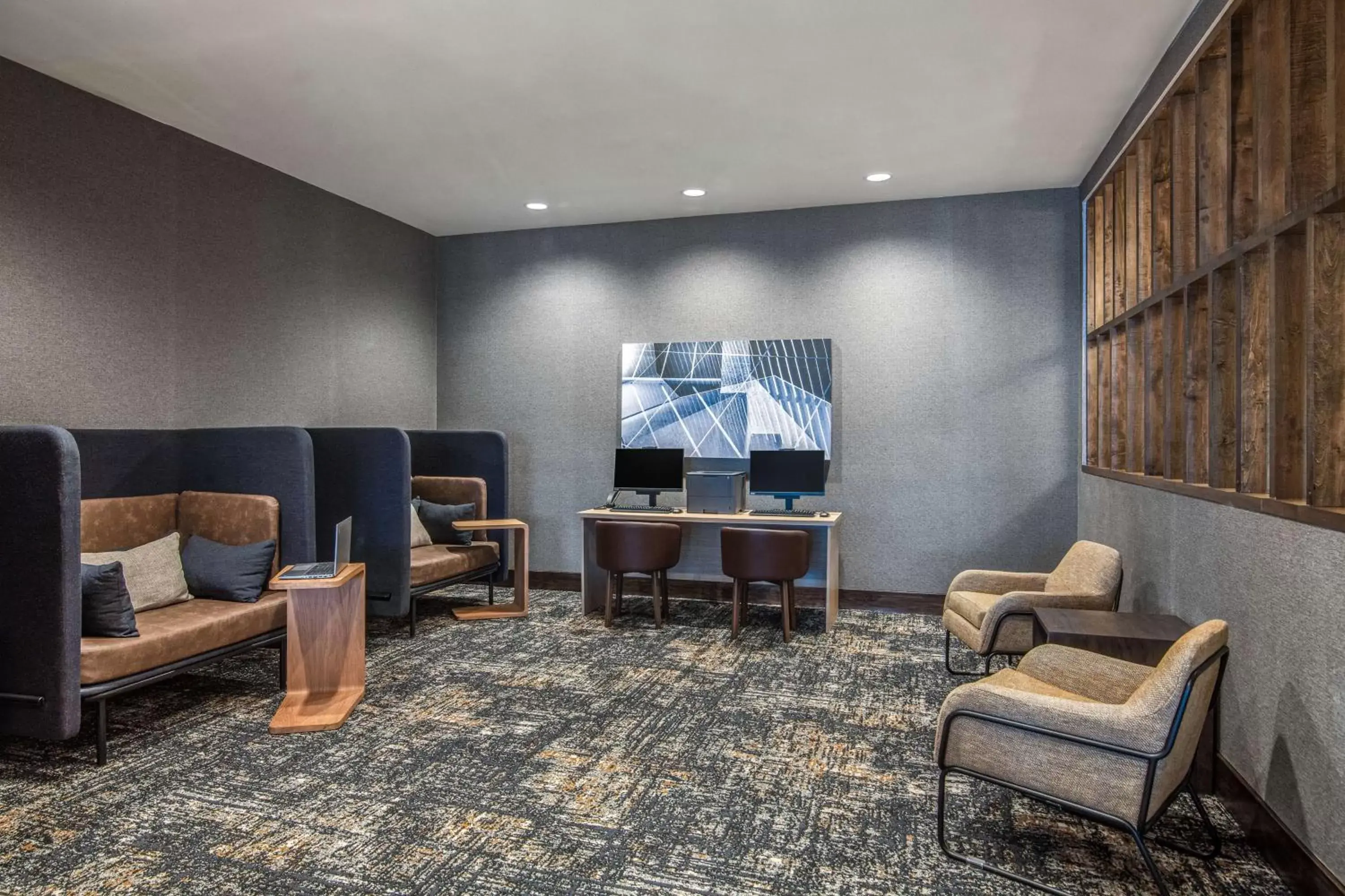 Business facilities, Seating Area in Hyatt Place Newark-Silicon Valley