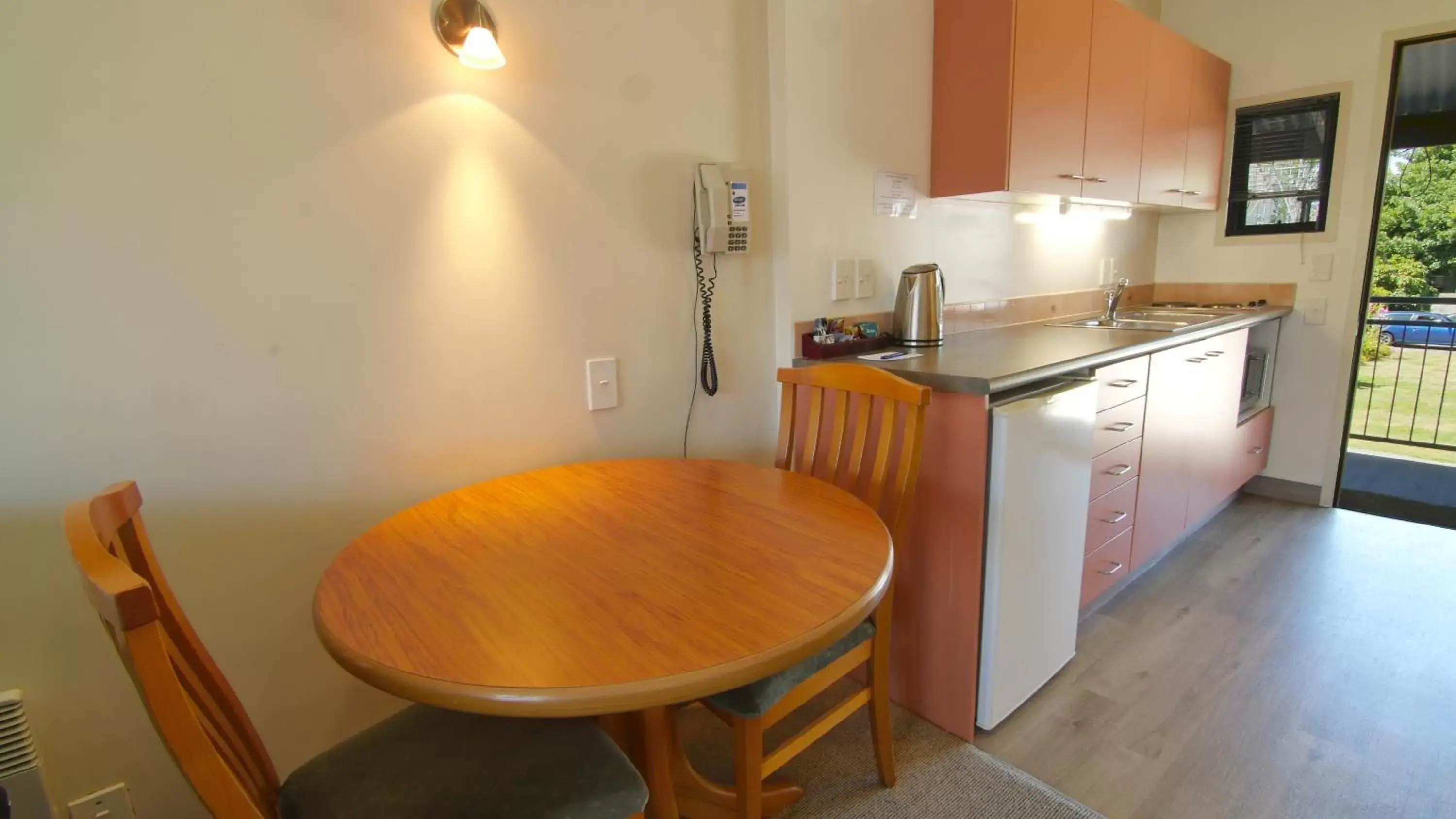 Kitchen or kitchenette, Kitchen/Kitchenette in Country Glen Lodge