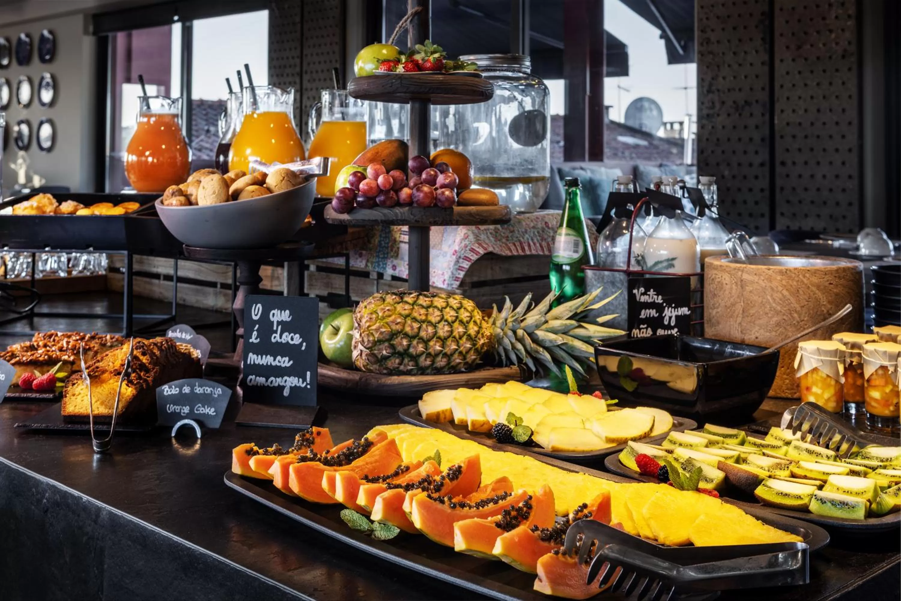 Breakfast in Vitoria Stone Hotel