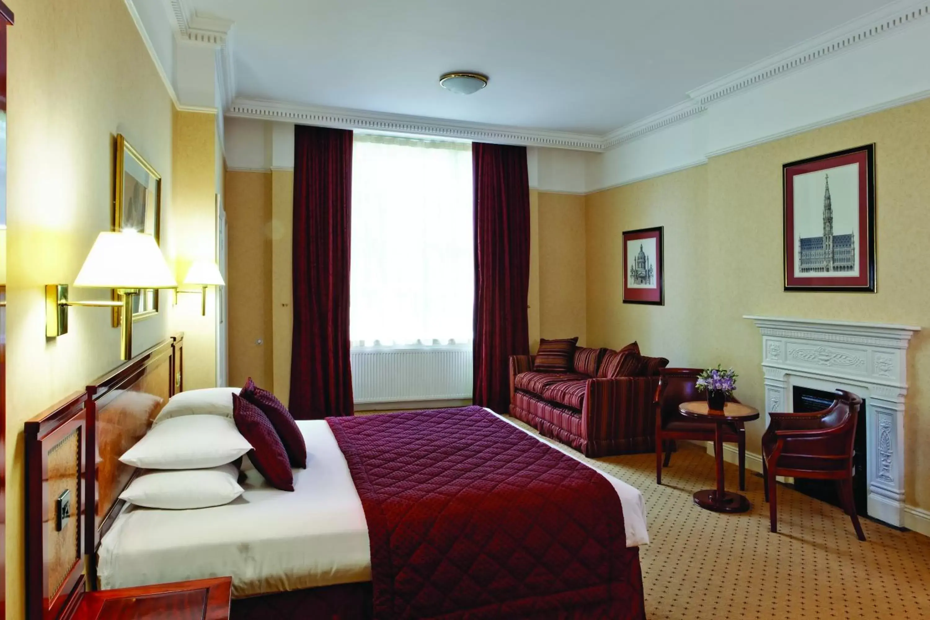 Bedroom in Grange Clarendon Hotel