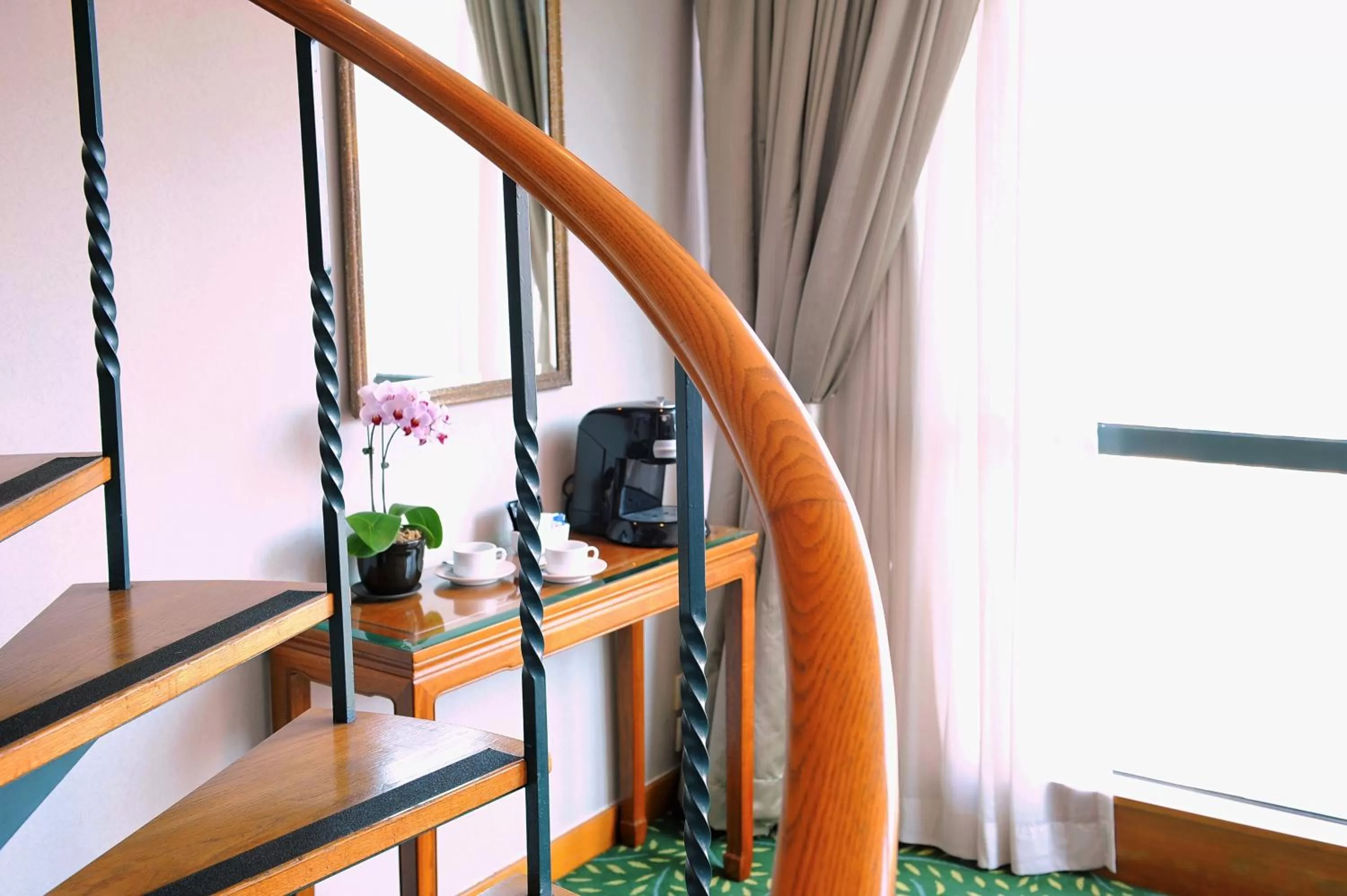 Coffee/tea facilities in Bishop Lei International House