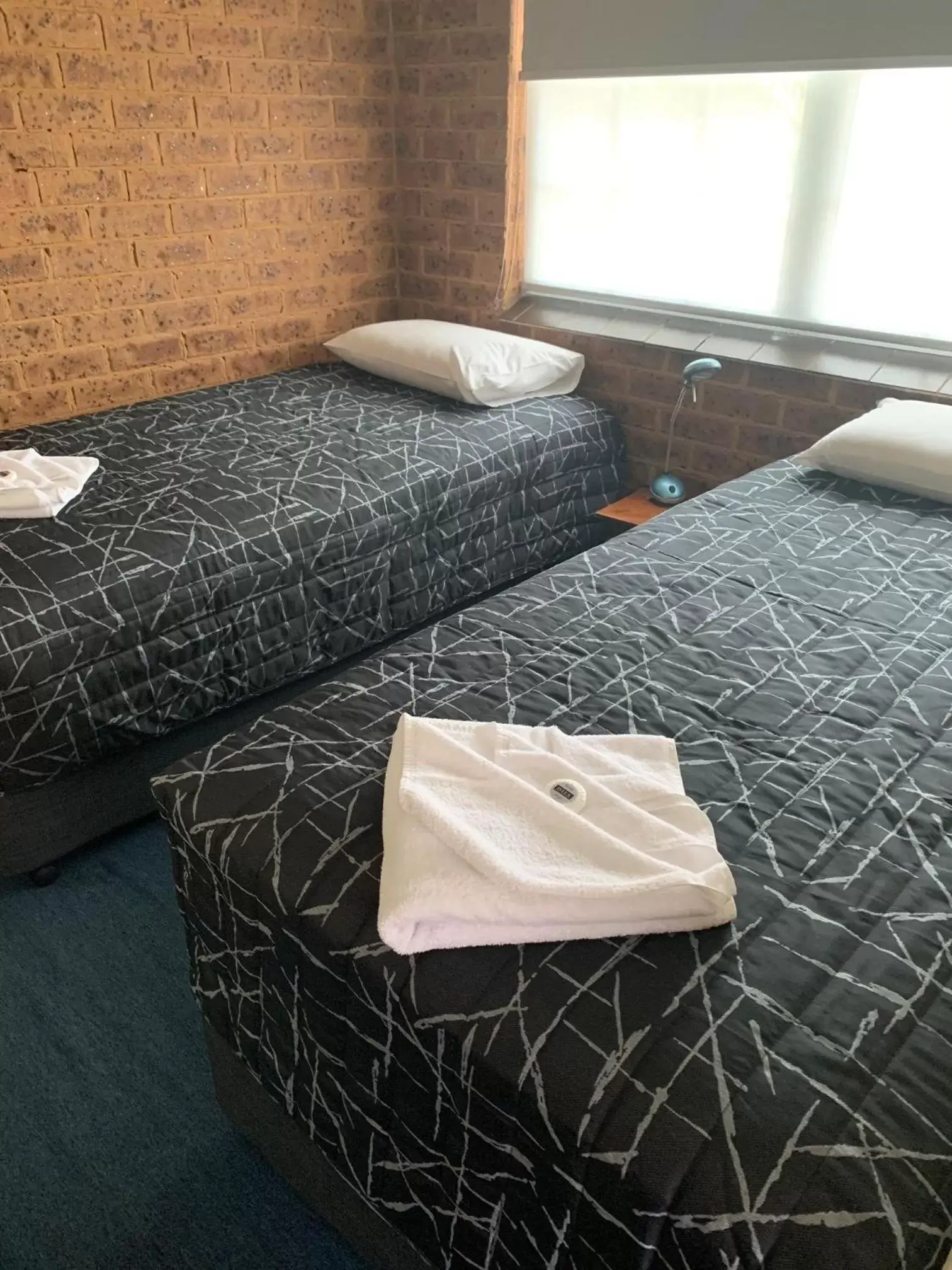 Bedroom, Bed in Colonial Motor Inn