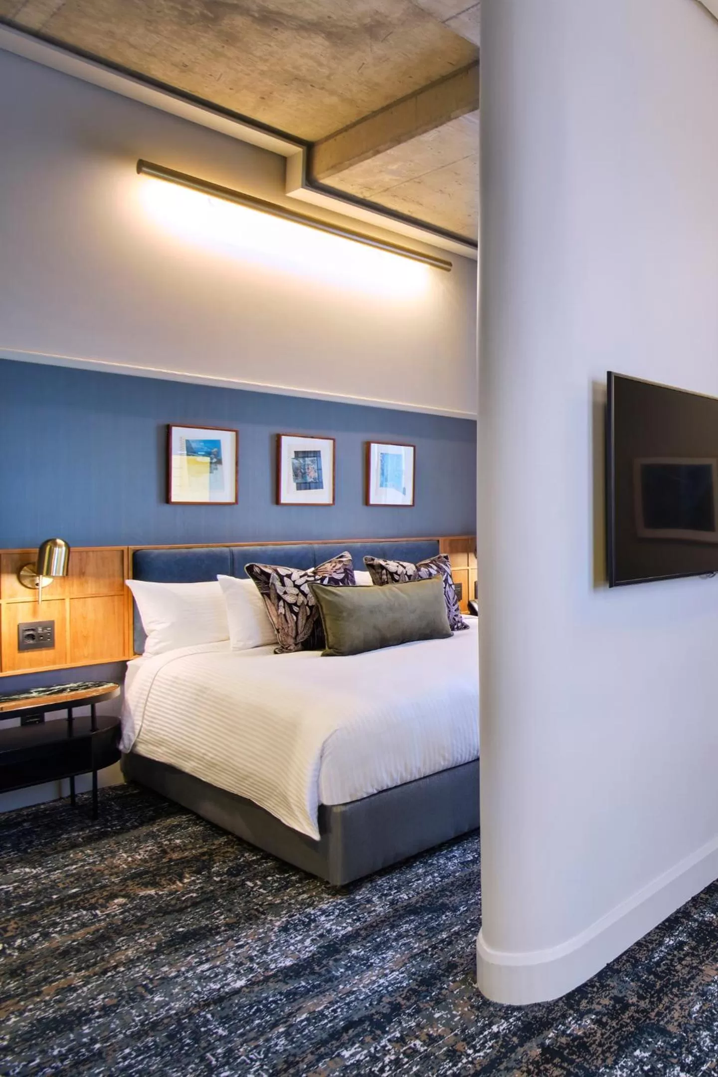 Premium King Room with Sofa Bed and Walk In Shower in HYDE JOHANNESBURG ROSEBANK