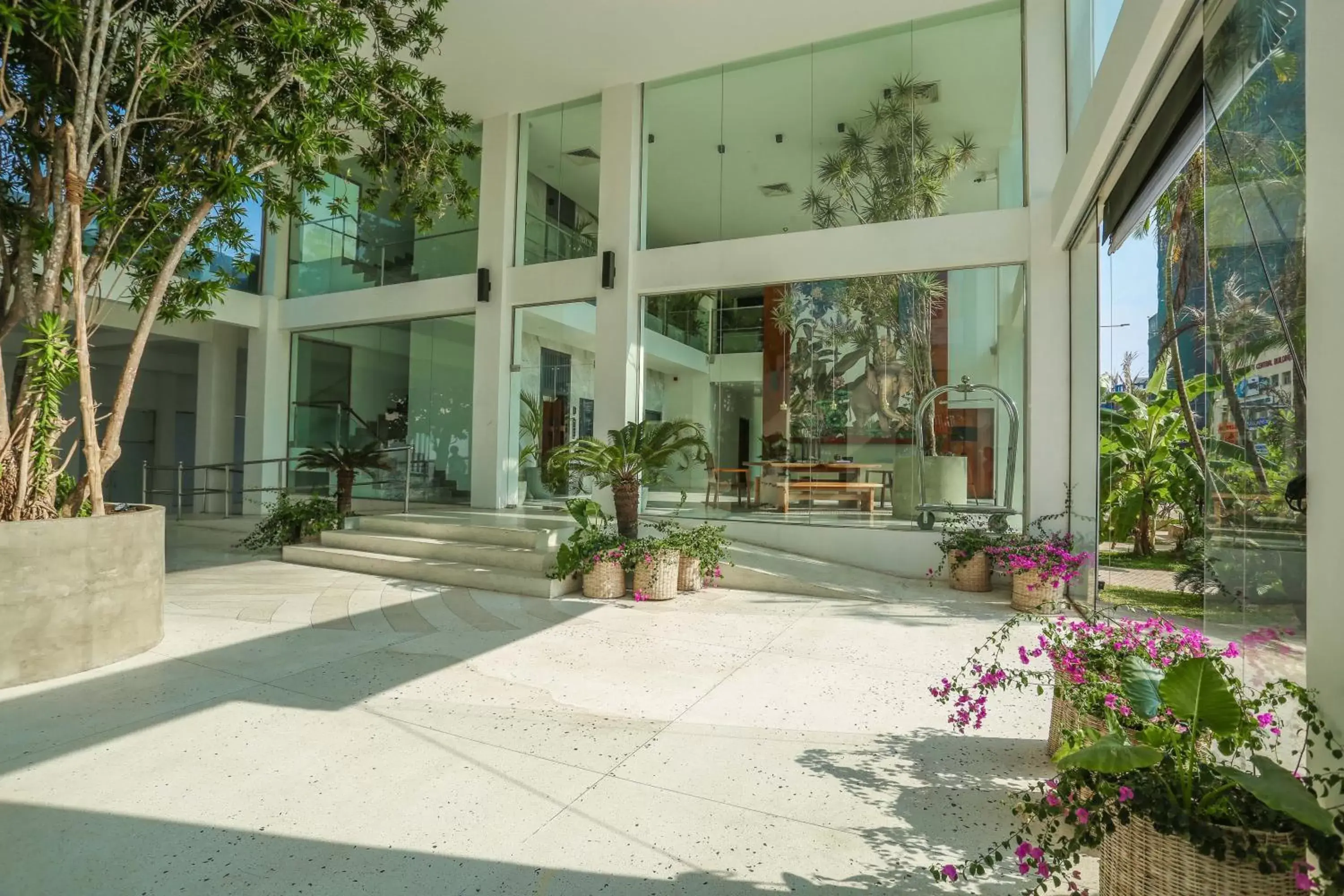 Facade/entrance in Morven Hotel Colombo