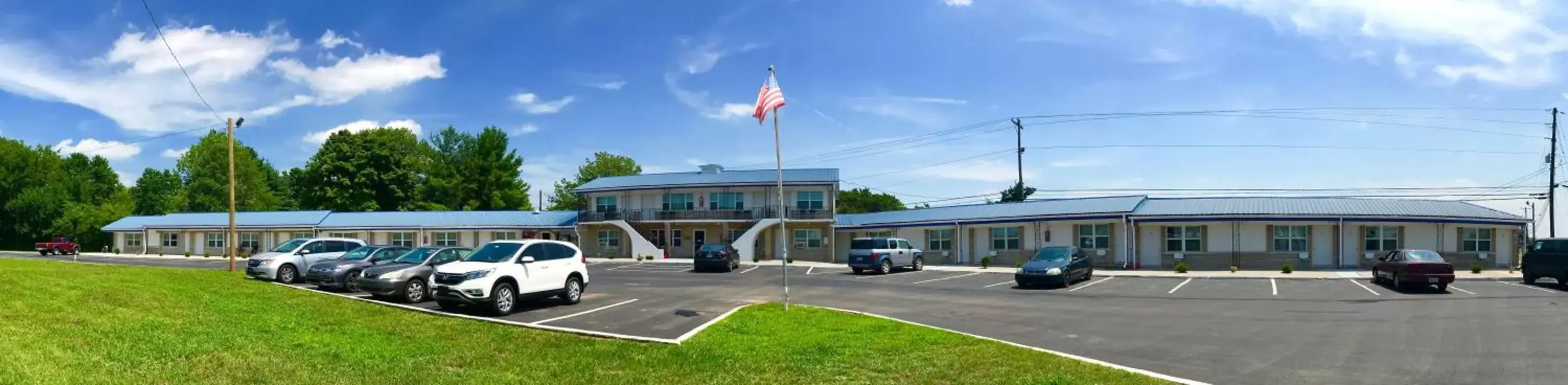 Property Building in Horse Cave Motel