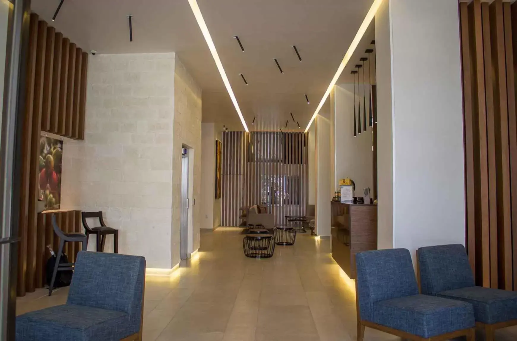 Lobby or reception, Lounge/Bar in Hotel Mansur Business & Leisure