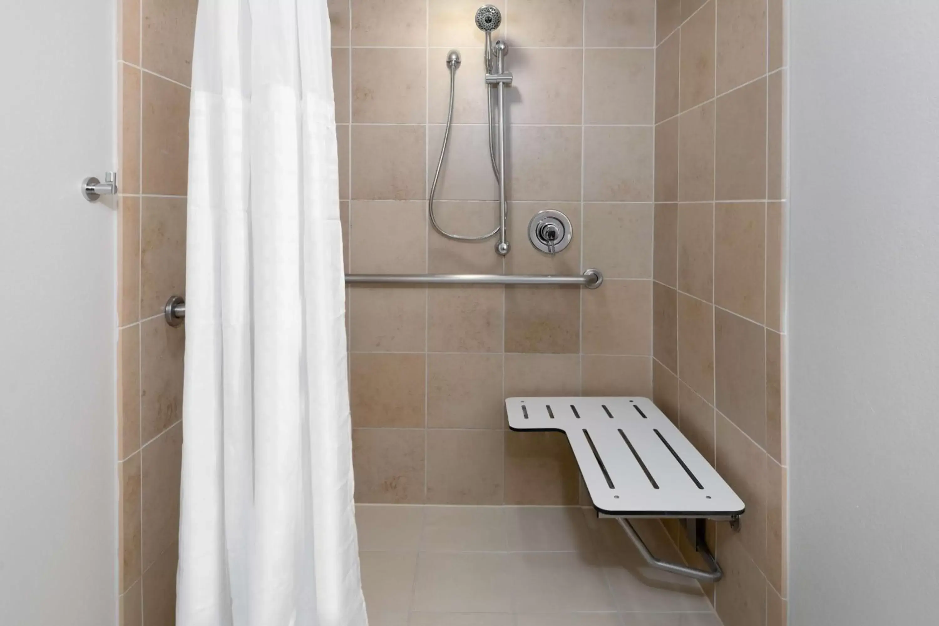 Bathroom in Embassy Suites Dallas - Park Central Area