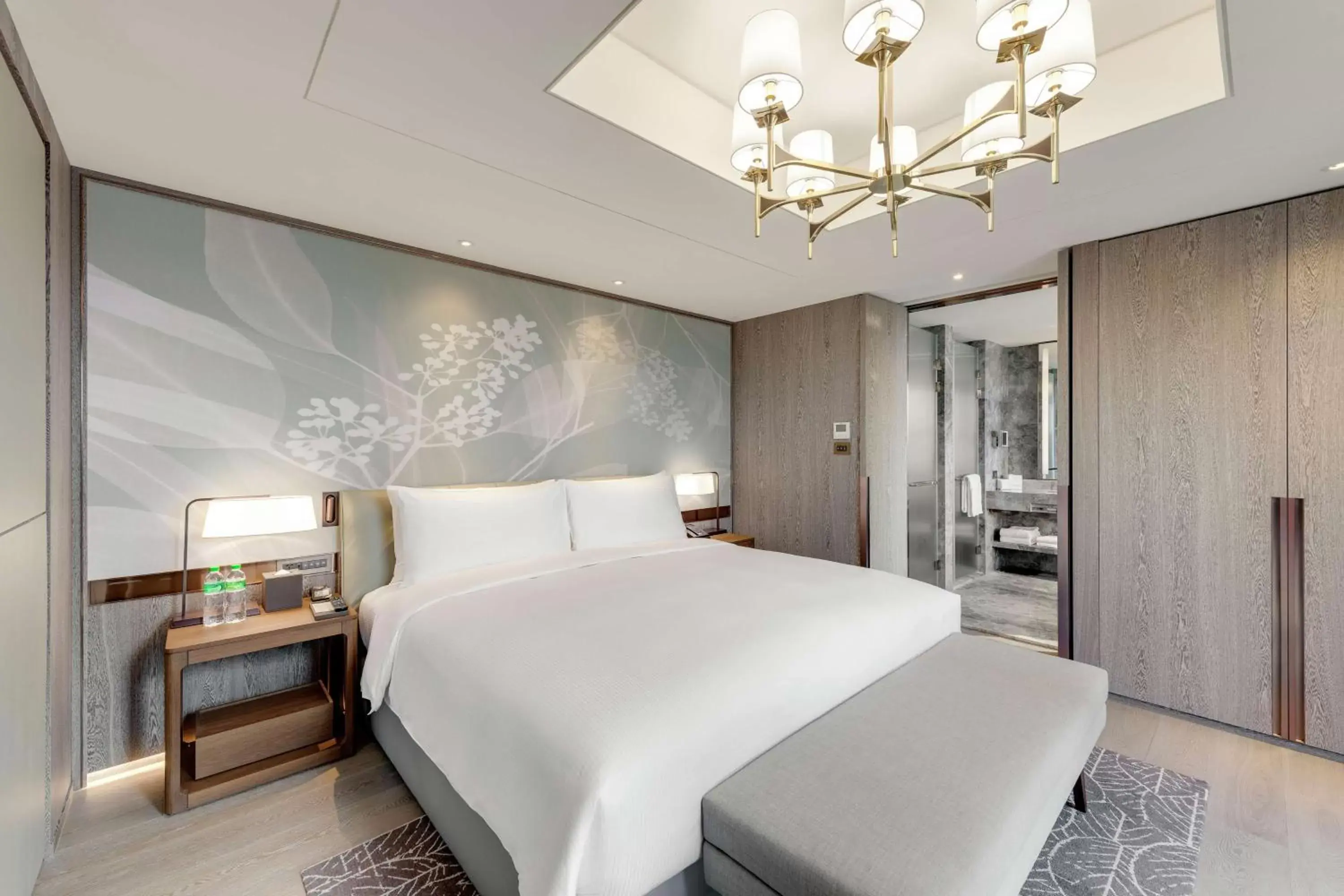 Bathroom, Bed in DoubleTree by Hilton Taipei Zhongshan