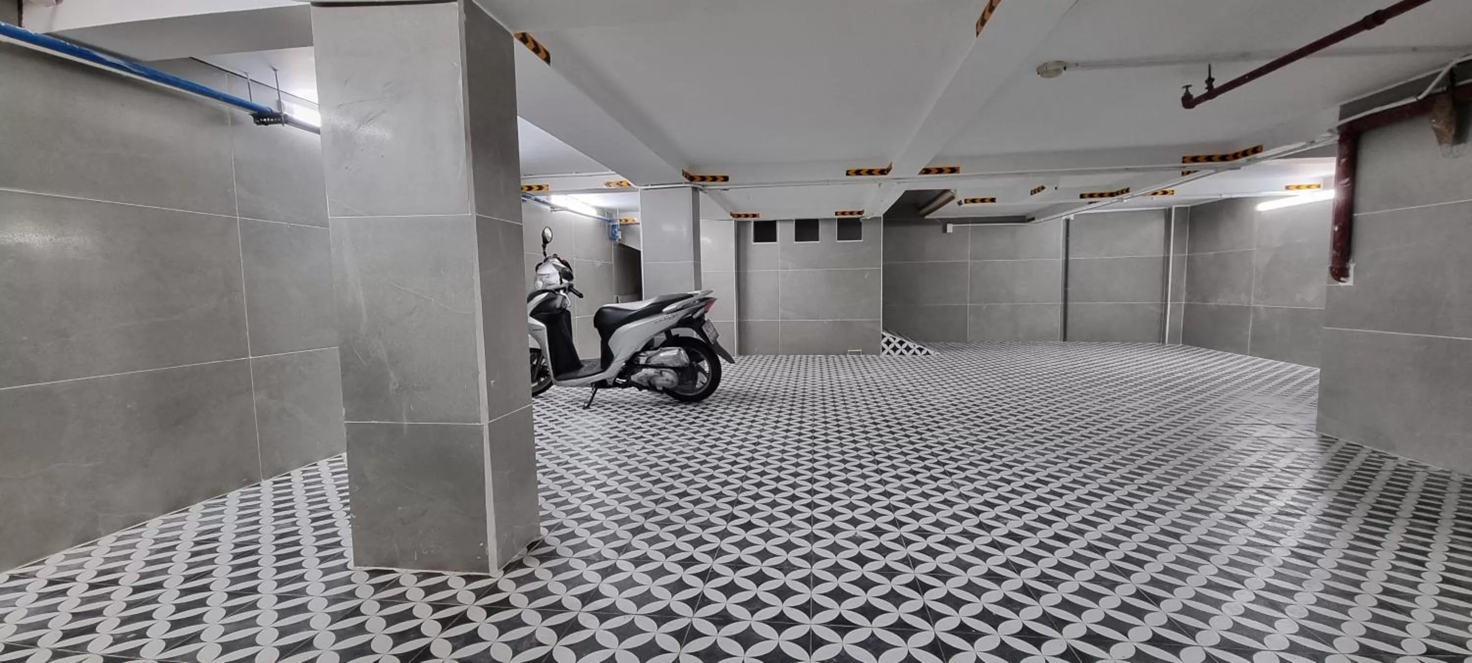 Parking in Felix Hotel