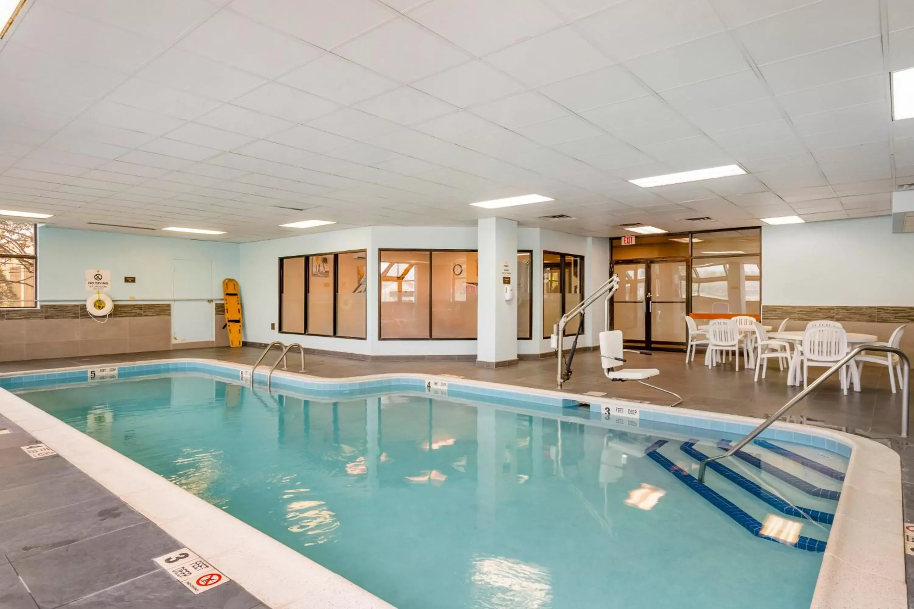 Swimming Pool in Comfort Inn & Suites Watertown