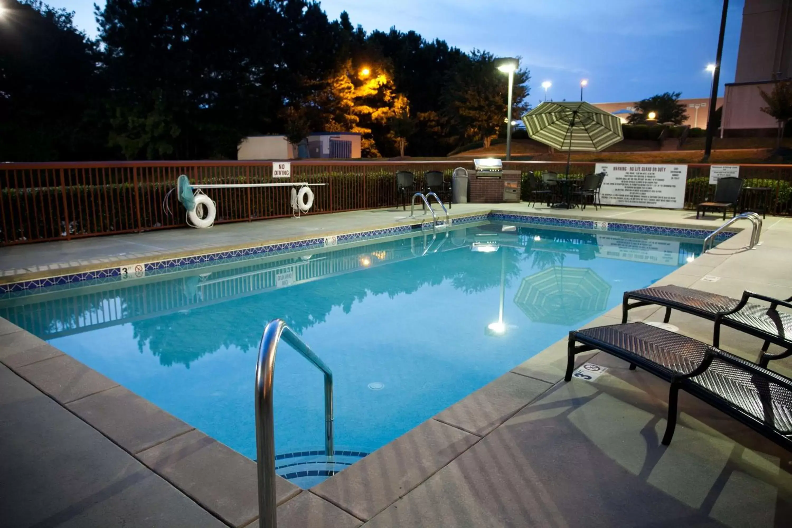 Pool view, Swimming Pool in Hampton Inn By Hilton Carrollton, Ga
