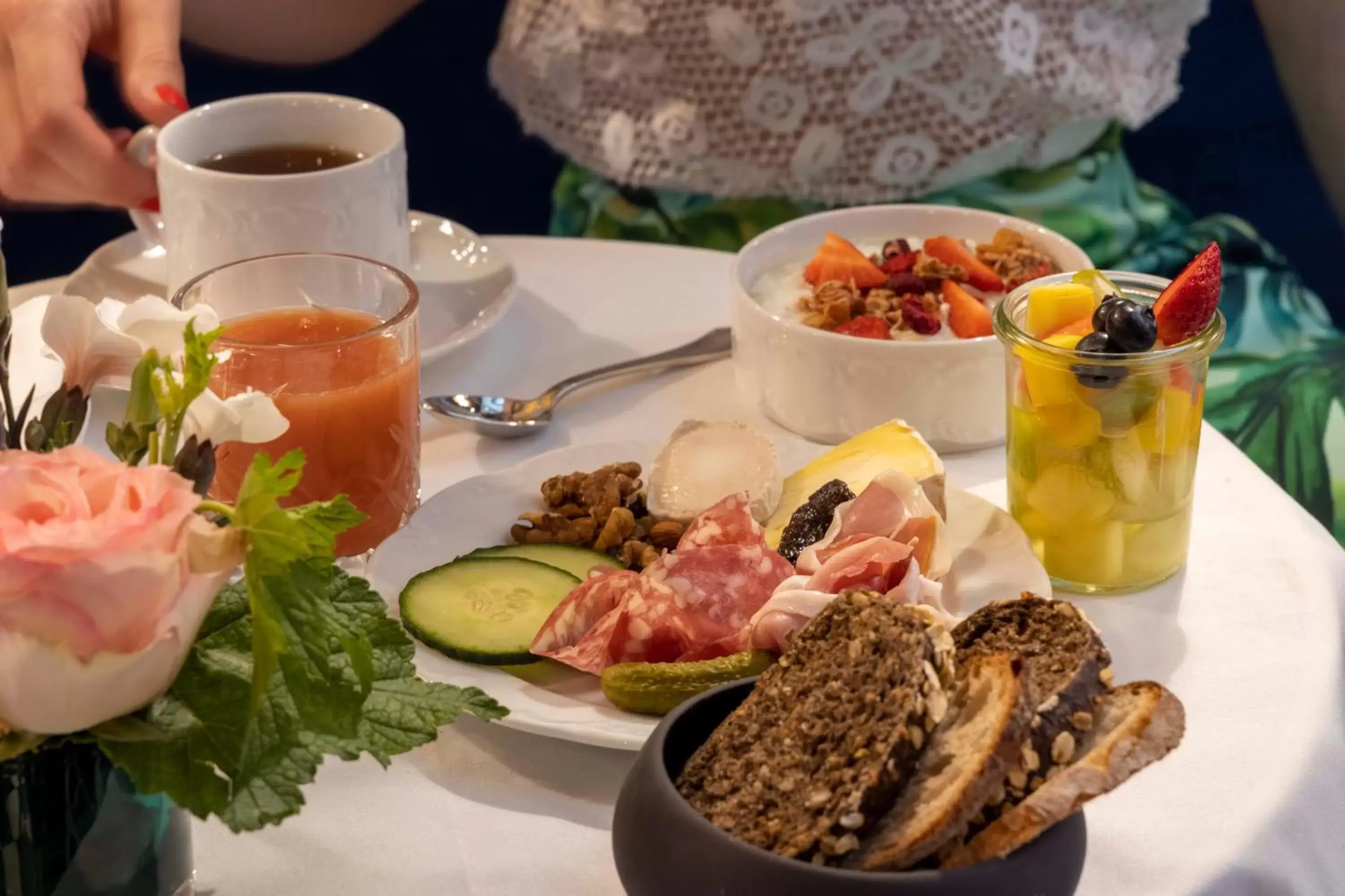 Continental breakfast in Hôtel Vinci Due & Spa