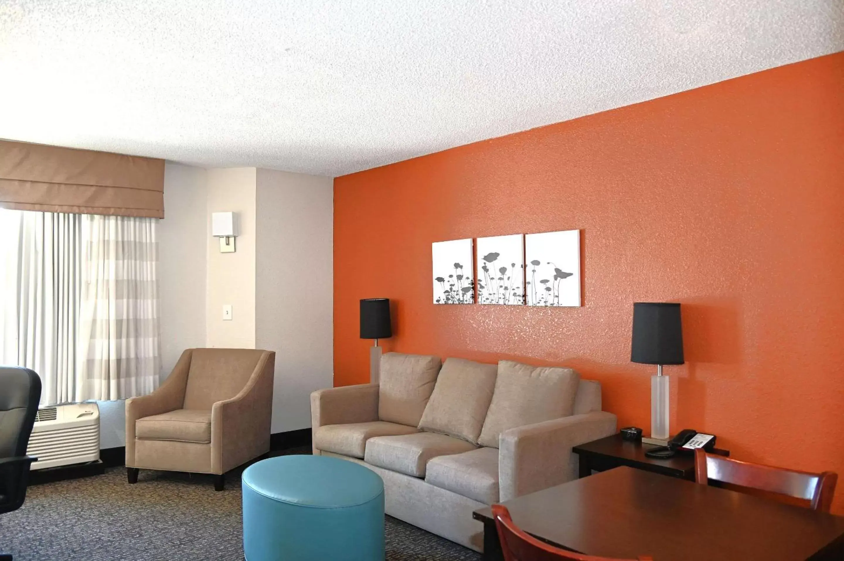 Bedroom, Seating Area in Sleep Inn & Suites Spring Lake - Fayetteville Near Fort Liberty