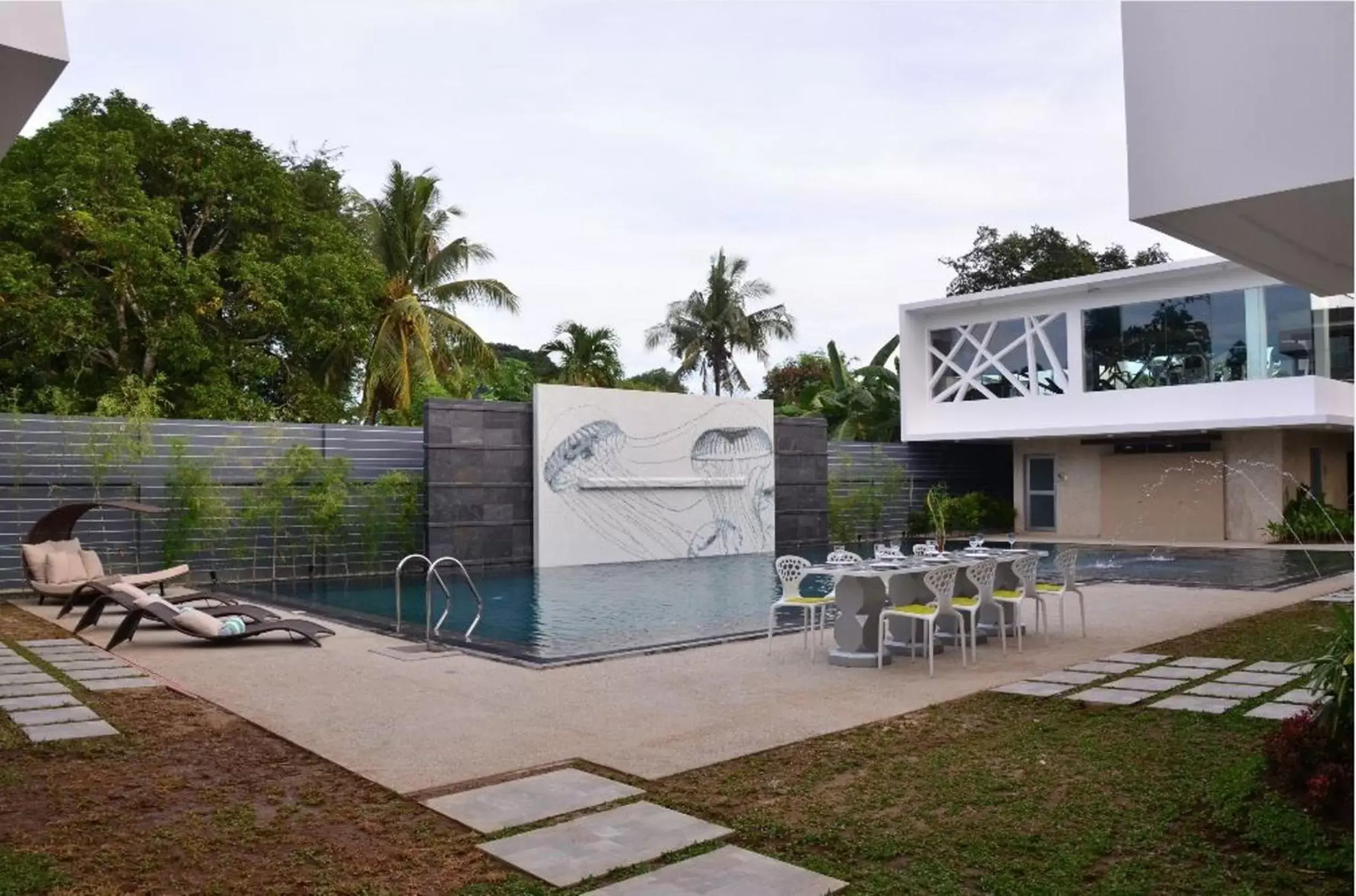 Facade/entrance in One Manalo Place