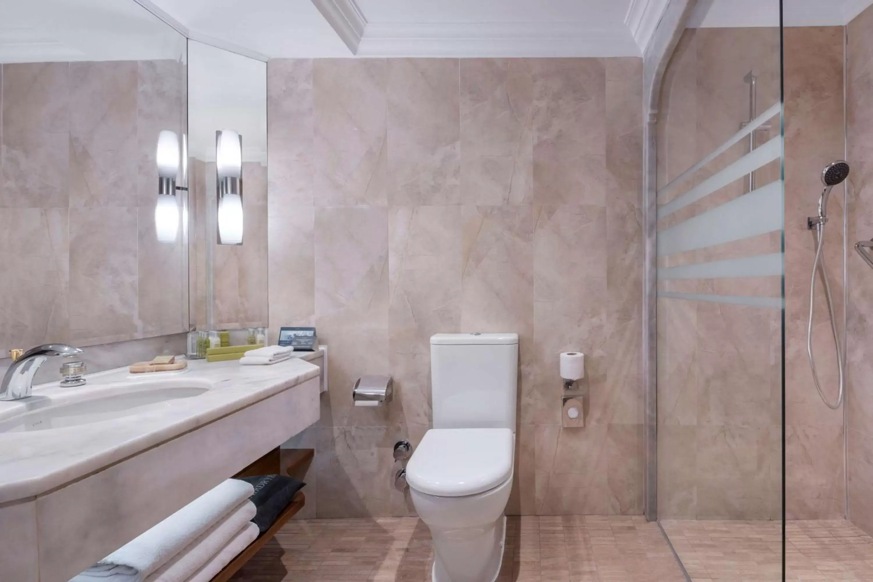 Bathroom in Hilton Istanbul Bosphorus