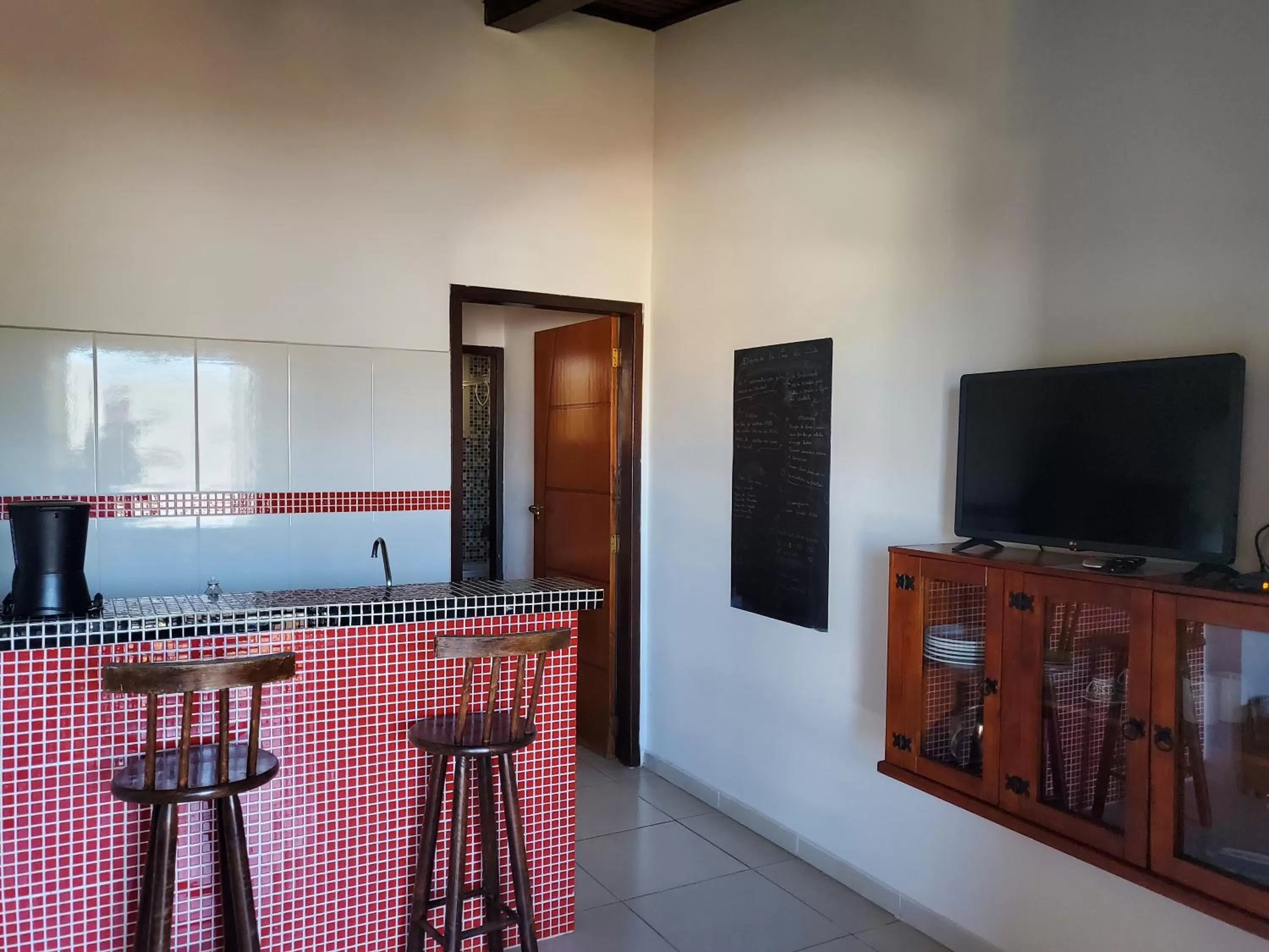 TV and multimedia in Apartamentos Casa da Pedra