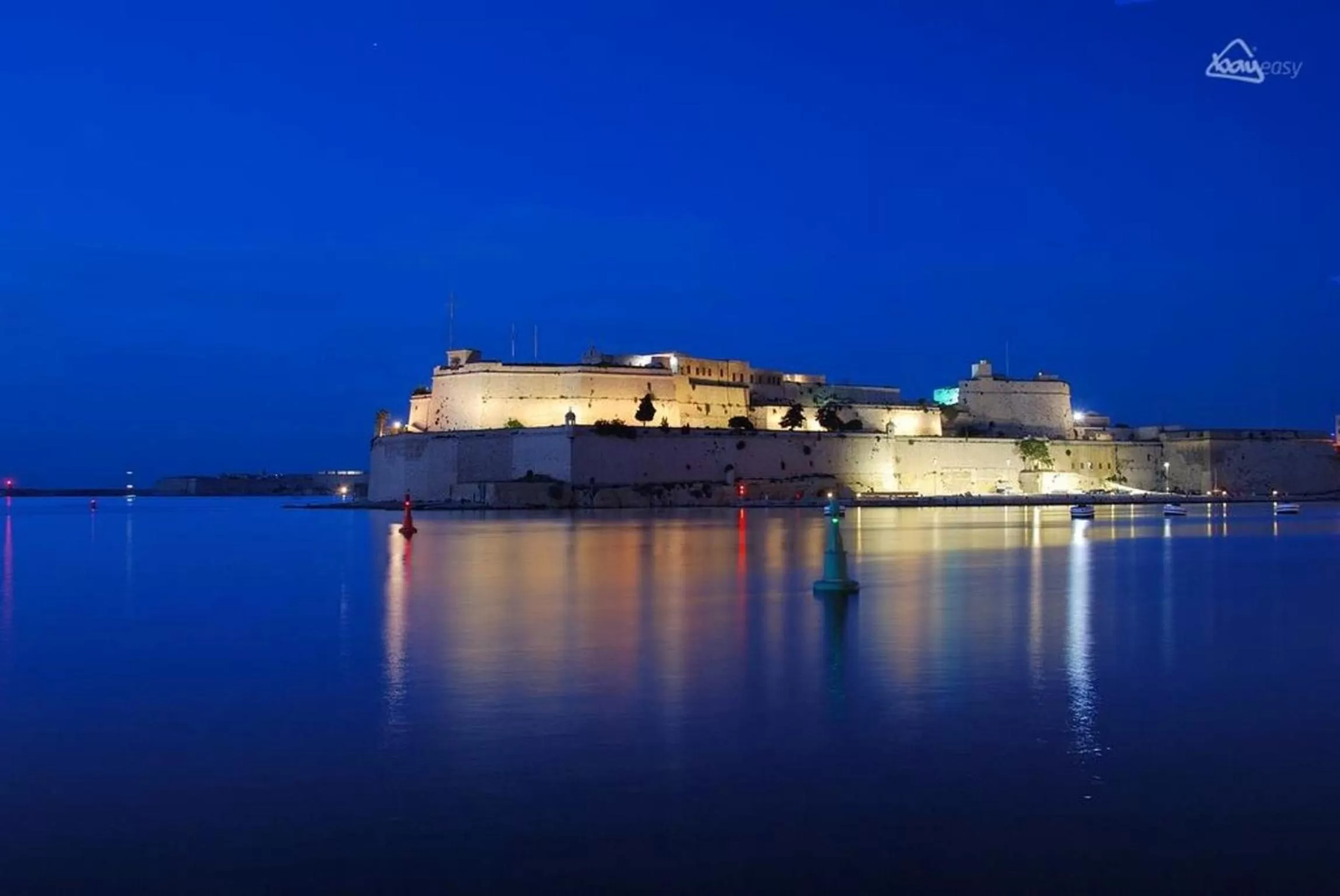 Neighbourhood in Grand Harbour Hotel