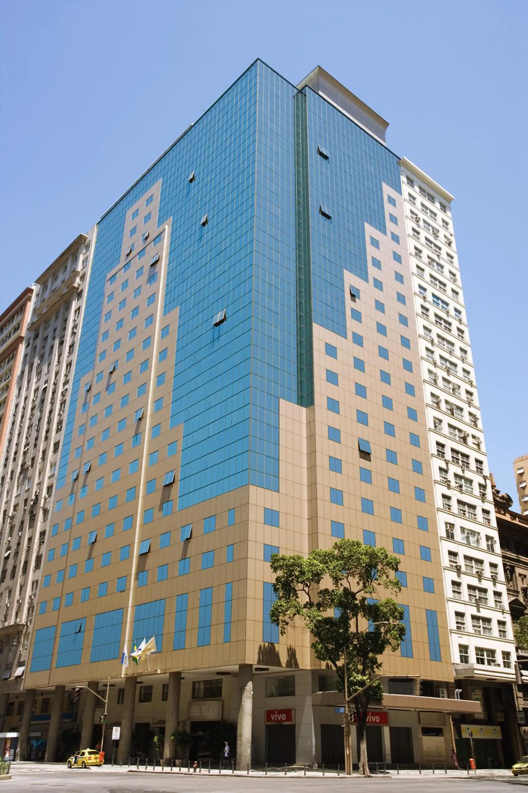 Facade/entrance in Windsor Guanabara Hotel