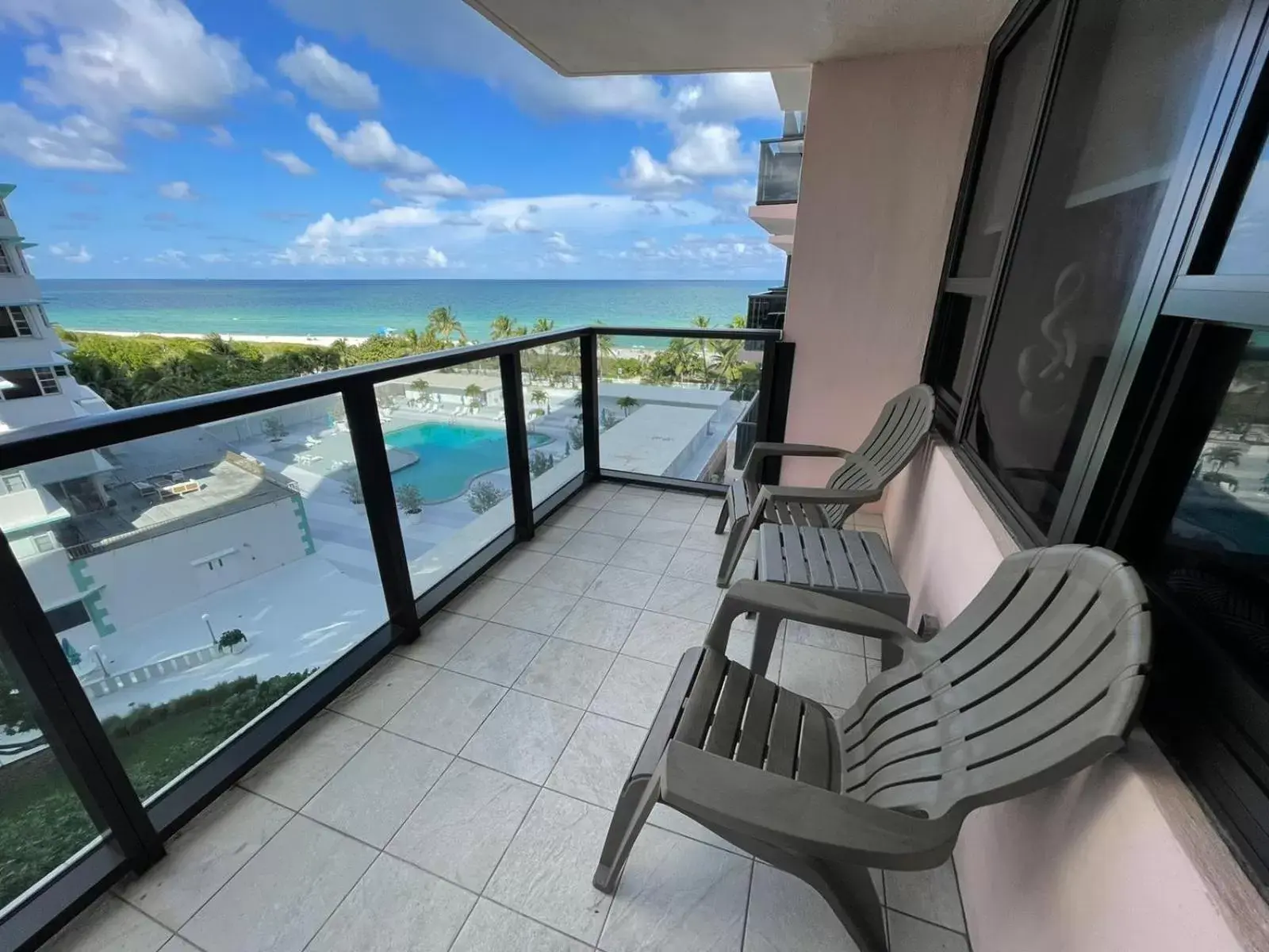 Balcony/Terrace in The Alexander Beach Residences