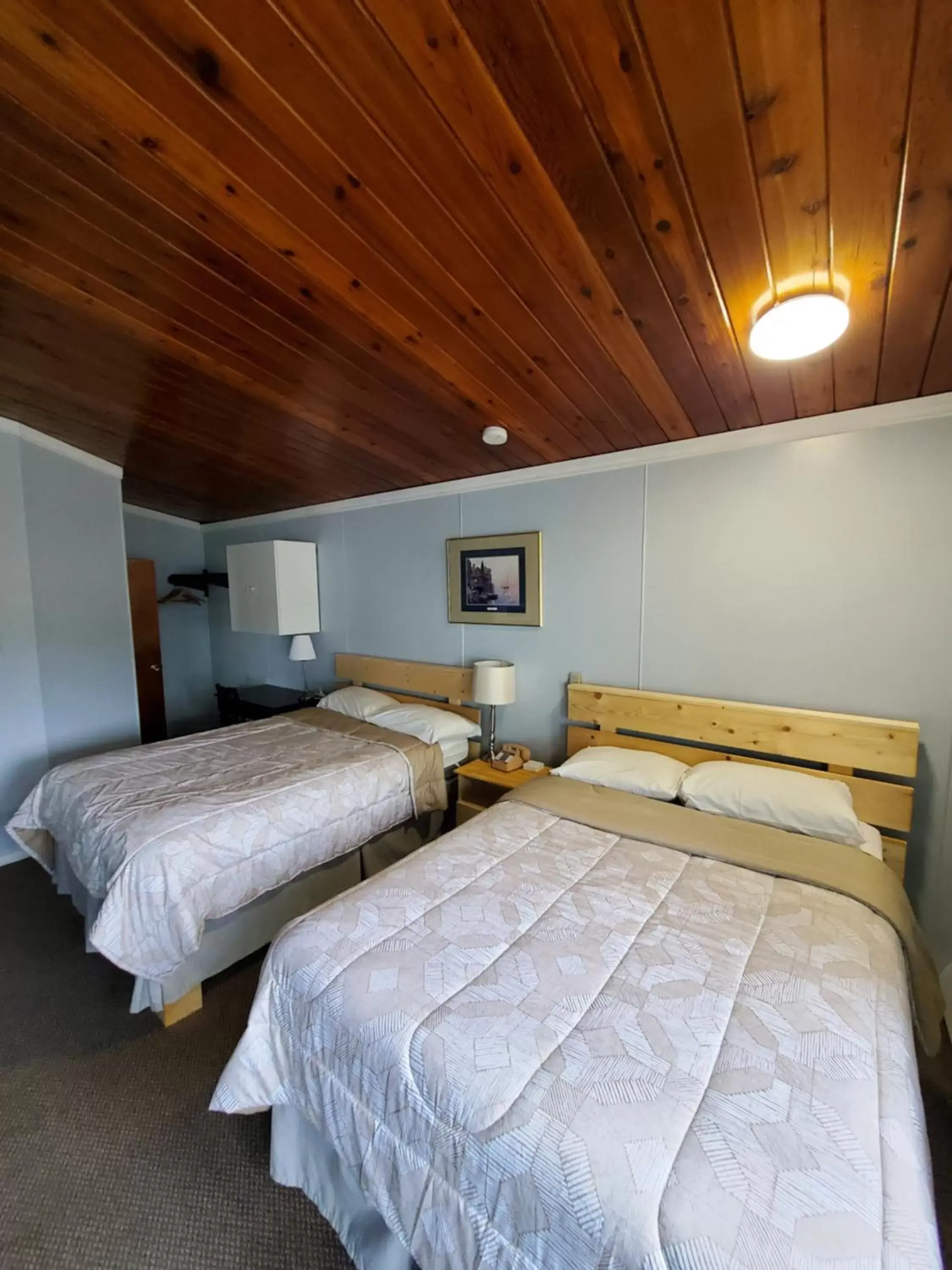 Bed in Bio Vista Motel