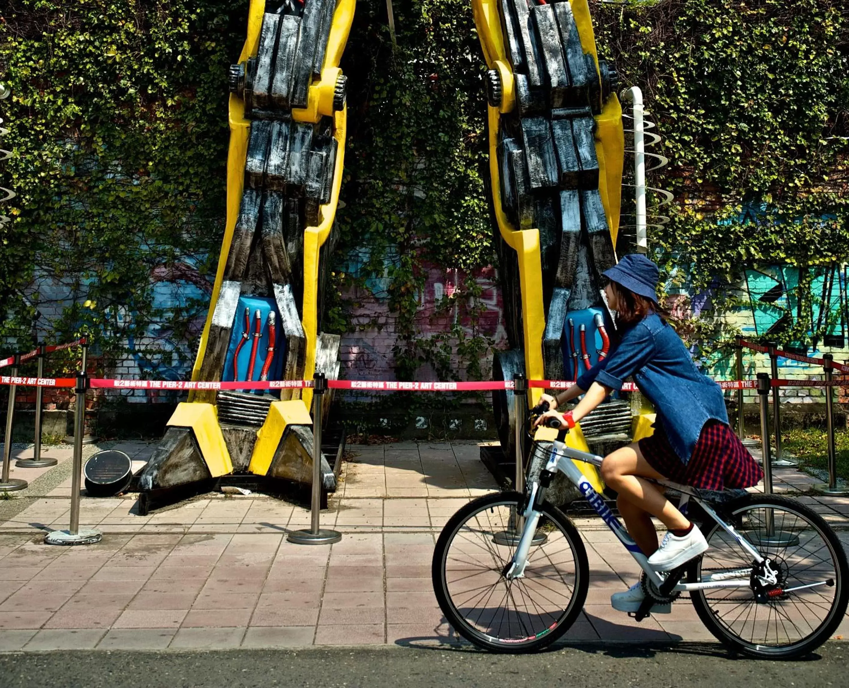 Area and facilities, Biking in FX INN Kaohsiung Zhonghua Road Branch