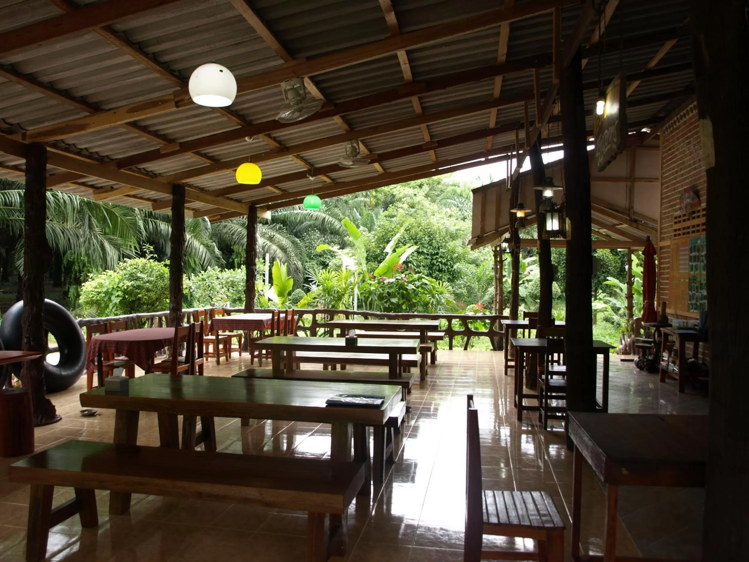 Restaurant/places to eat in Khao Sok Palmview Resort