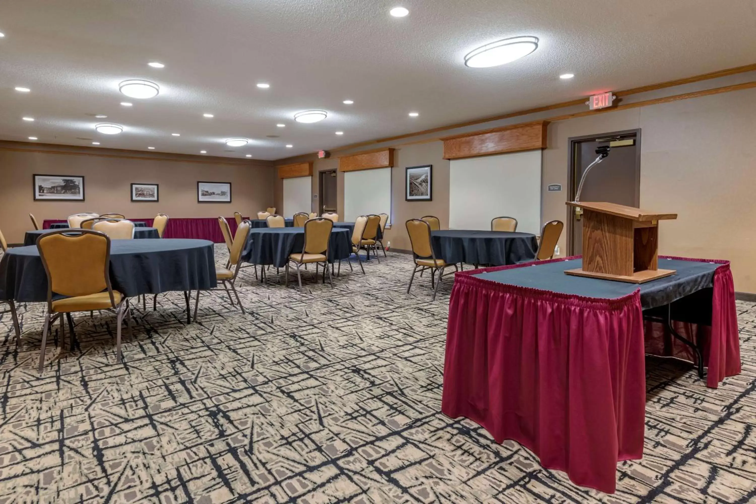 Meeting/conference room in Best Western Plus Chelsea Hotel