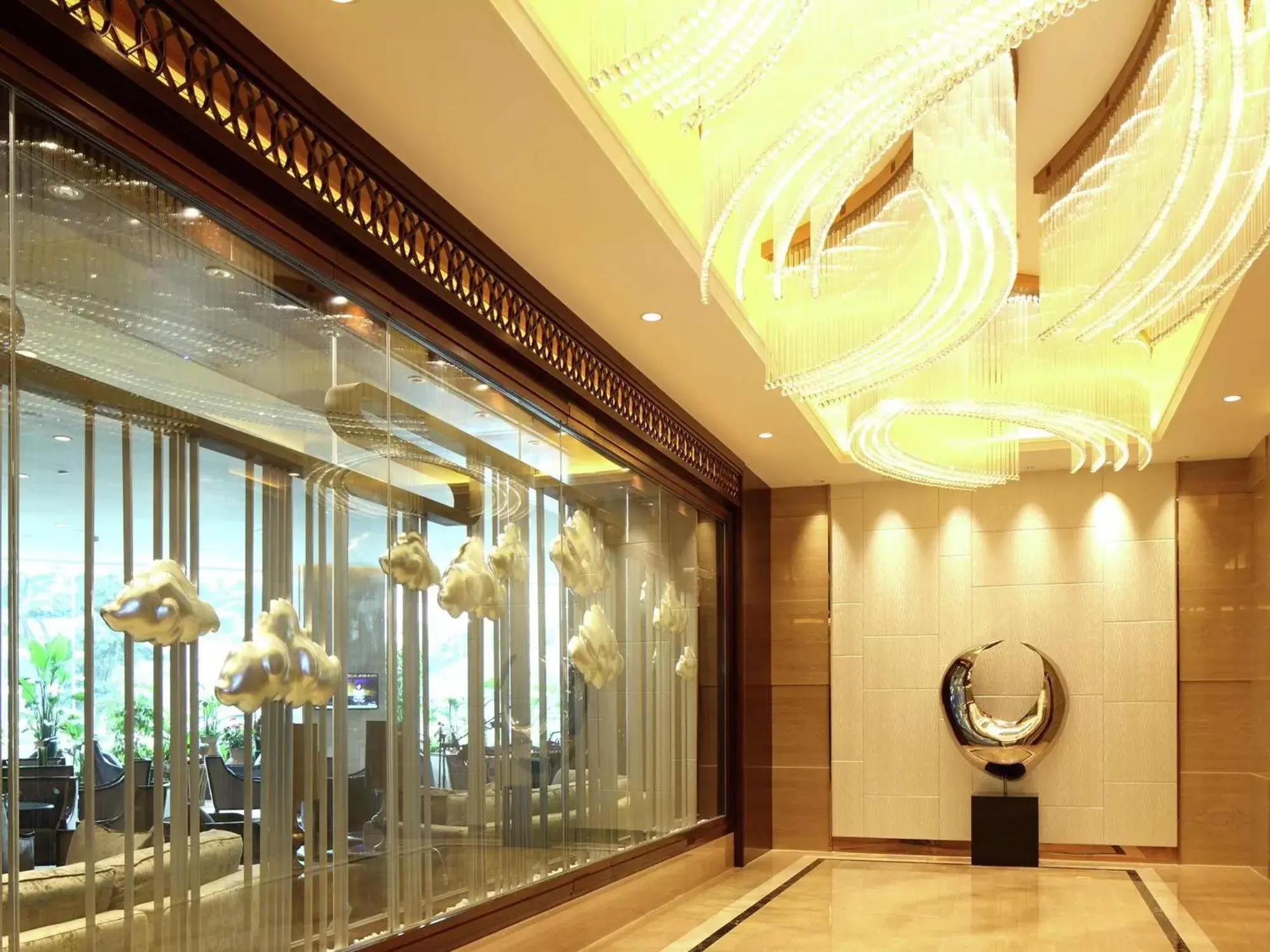 Lobby or reception in DoubleTree by Hilton Guangzhou - Closed to Sun Yat-sen Memorial Hall and Beijing Road Pedestrian Street