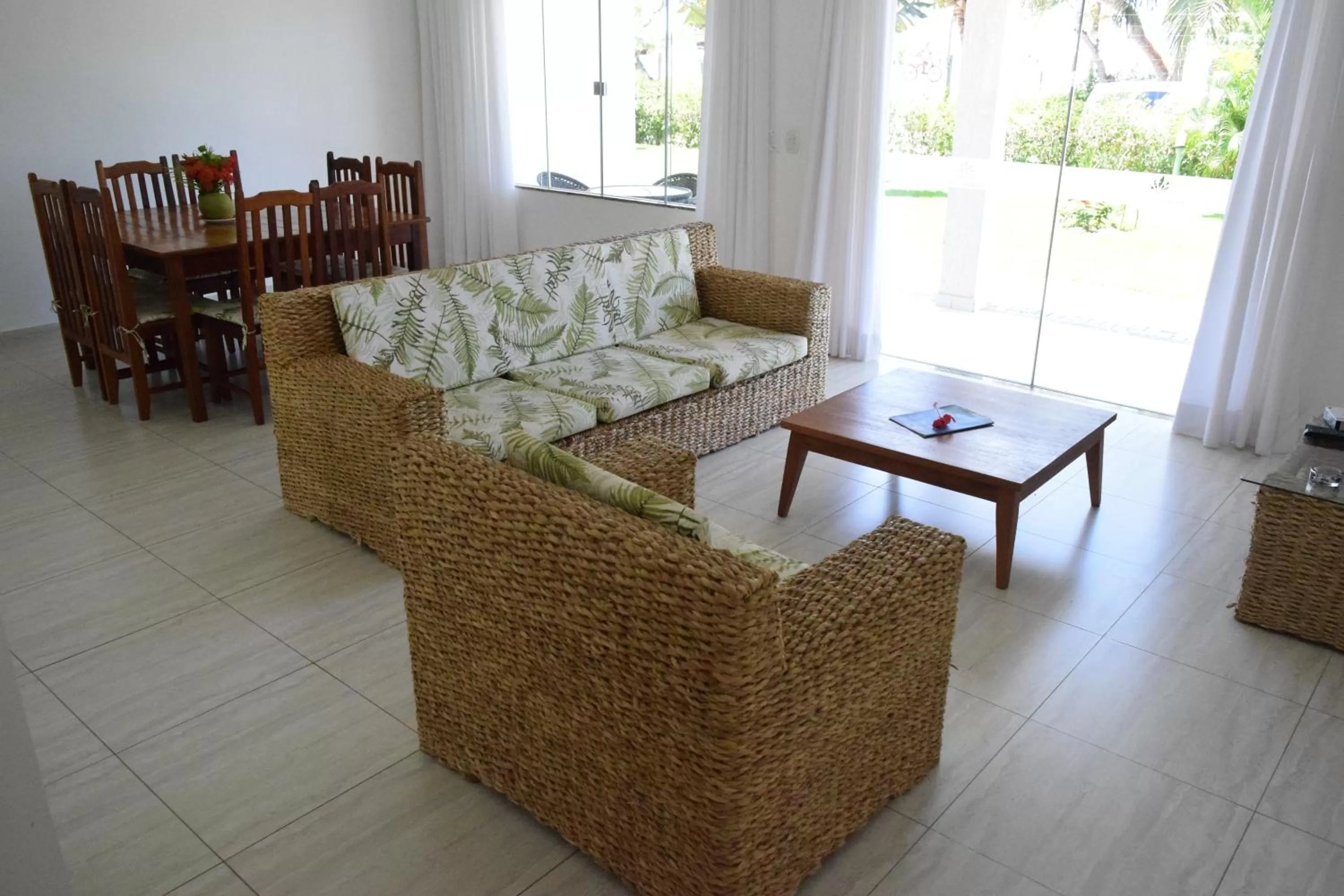 Living room, Bed in Porto Luar