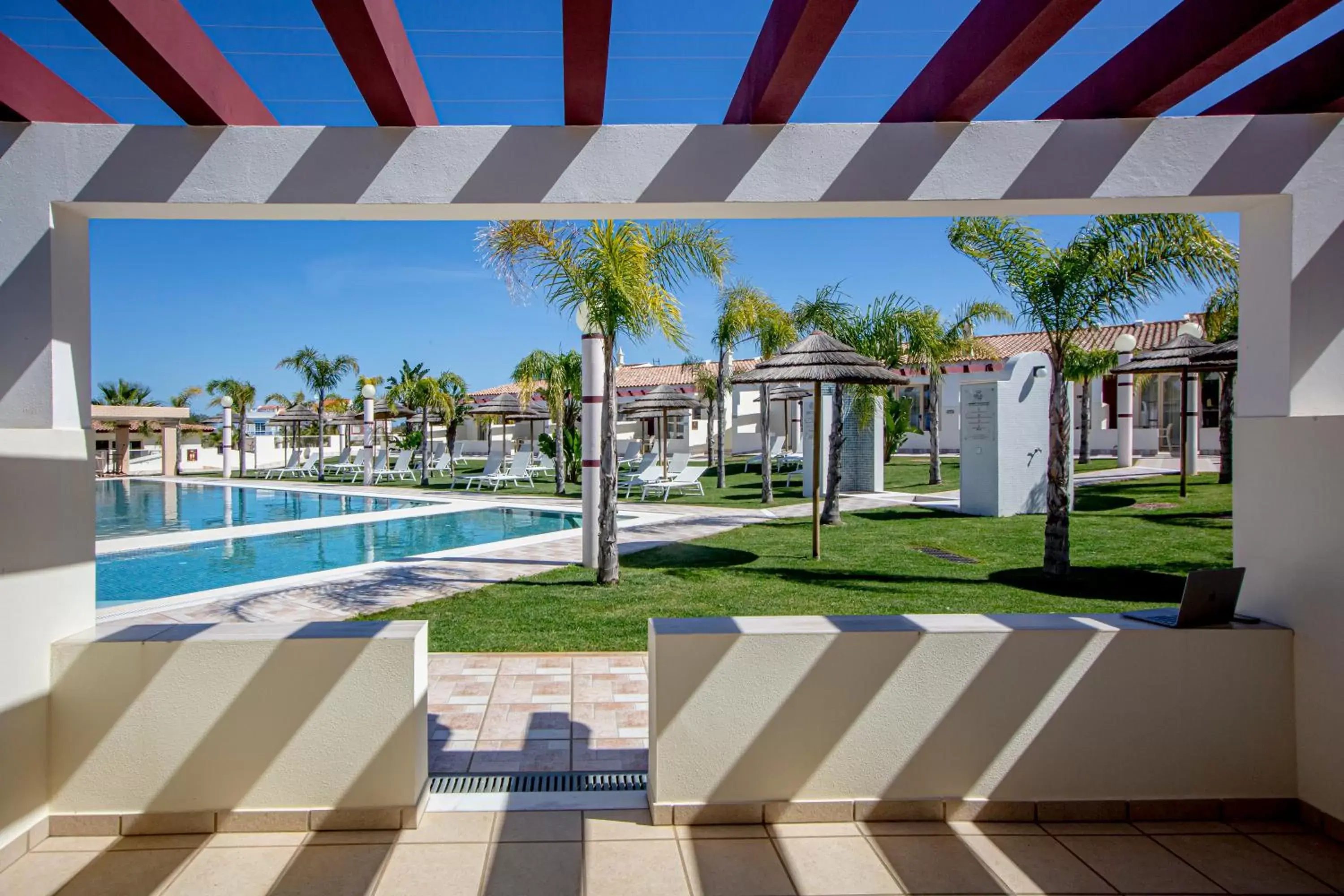 Property building, Swimming Pool in Hotel Rural Brícia Du Mar