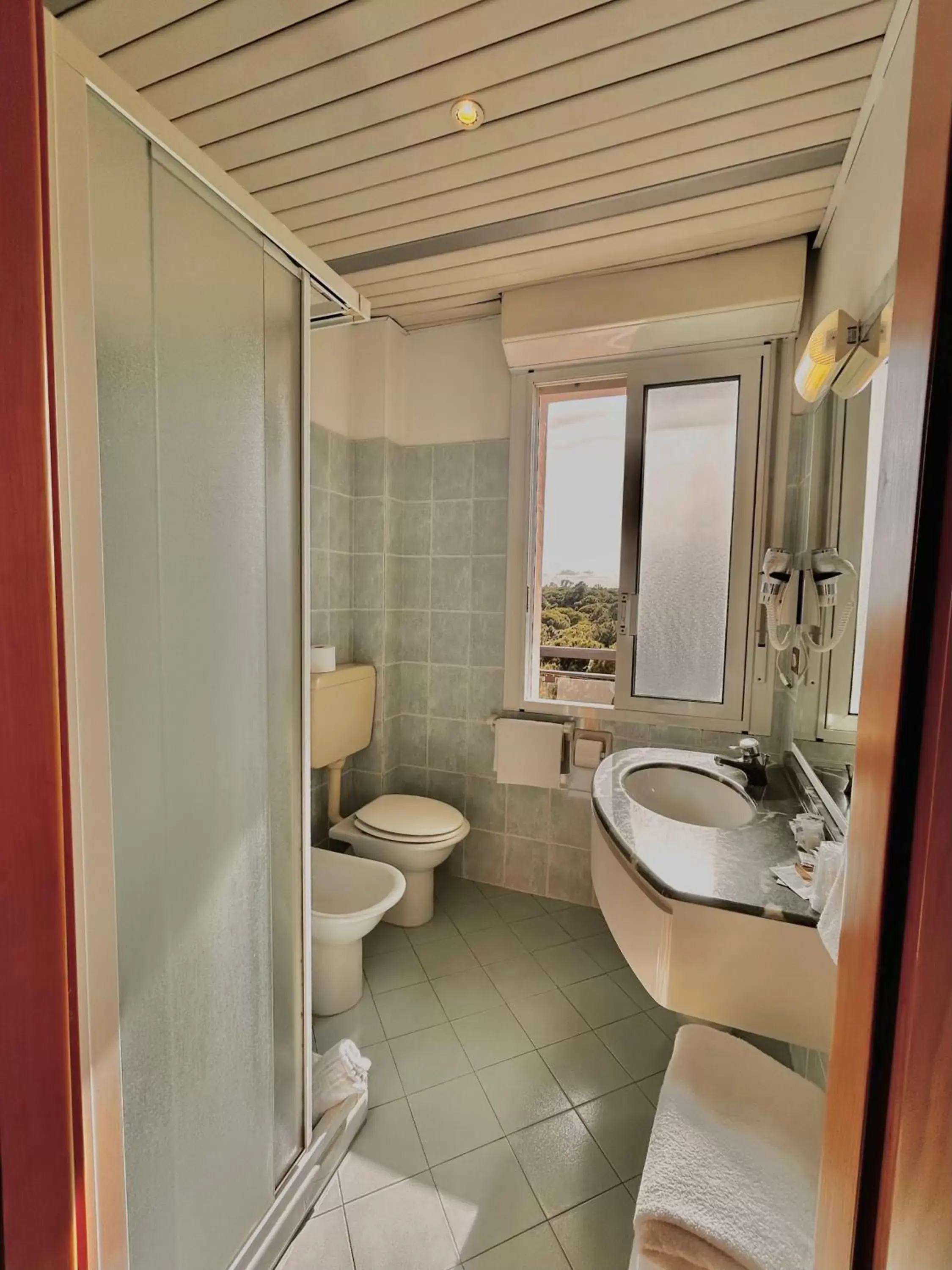Bathroom in Hotel Ausonia
