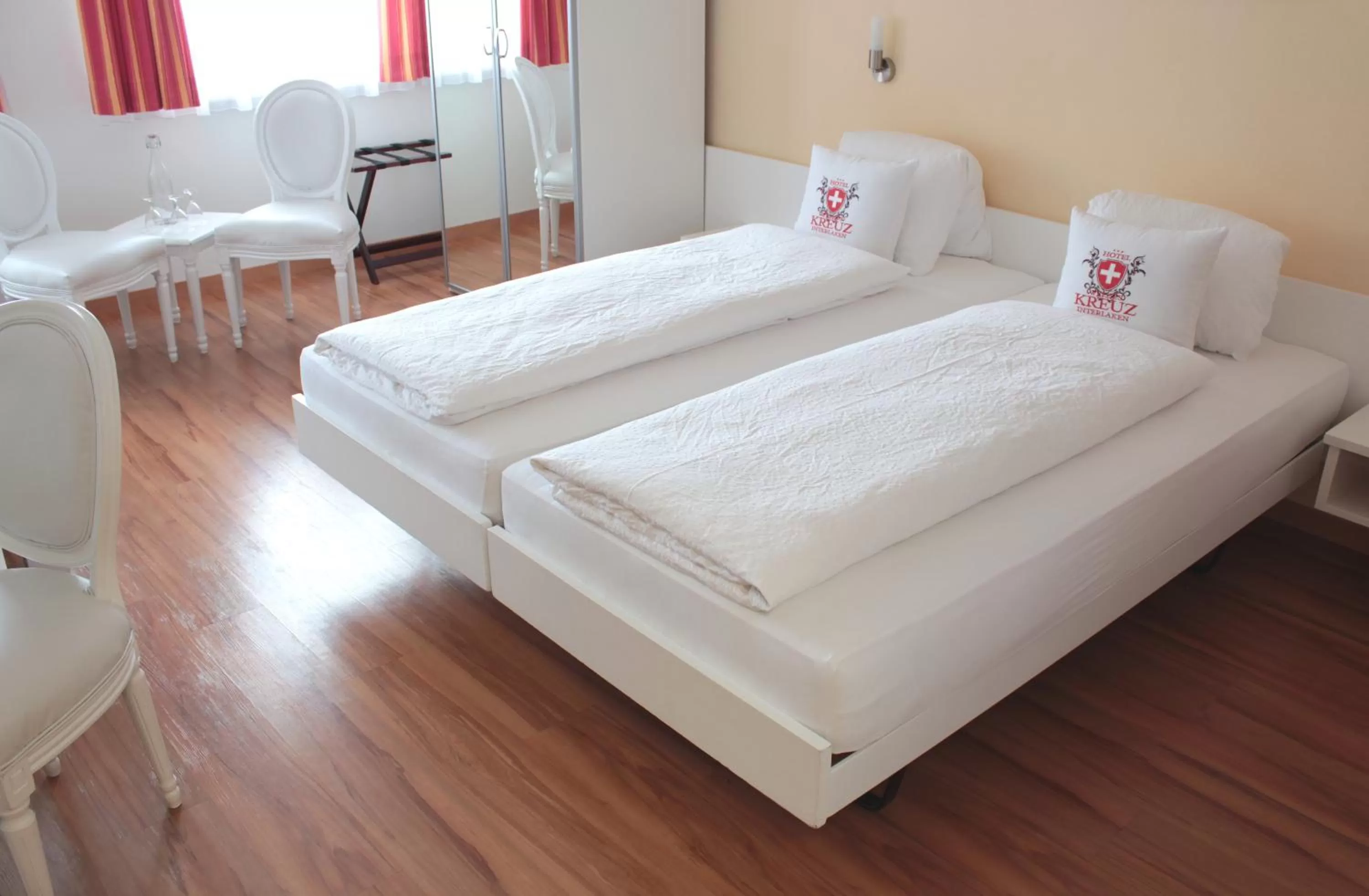 Bed in Hotel Weisses Kreuz