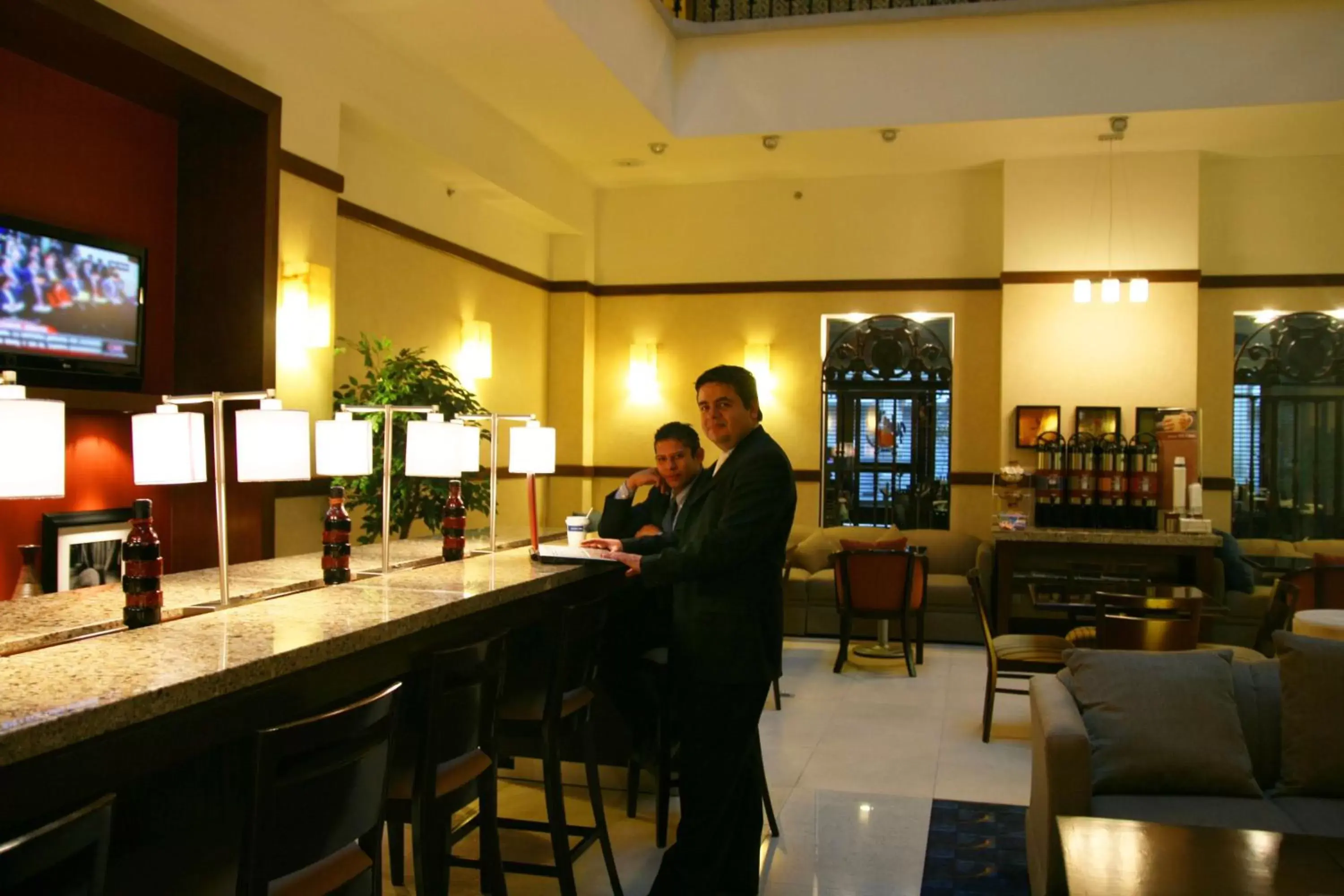 Lobby or reception in Hampton Inn & Suites Mexico City - Centro Historico