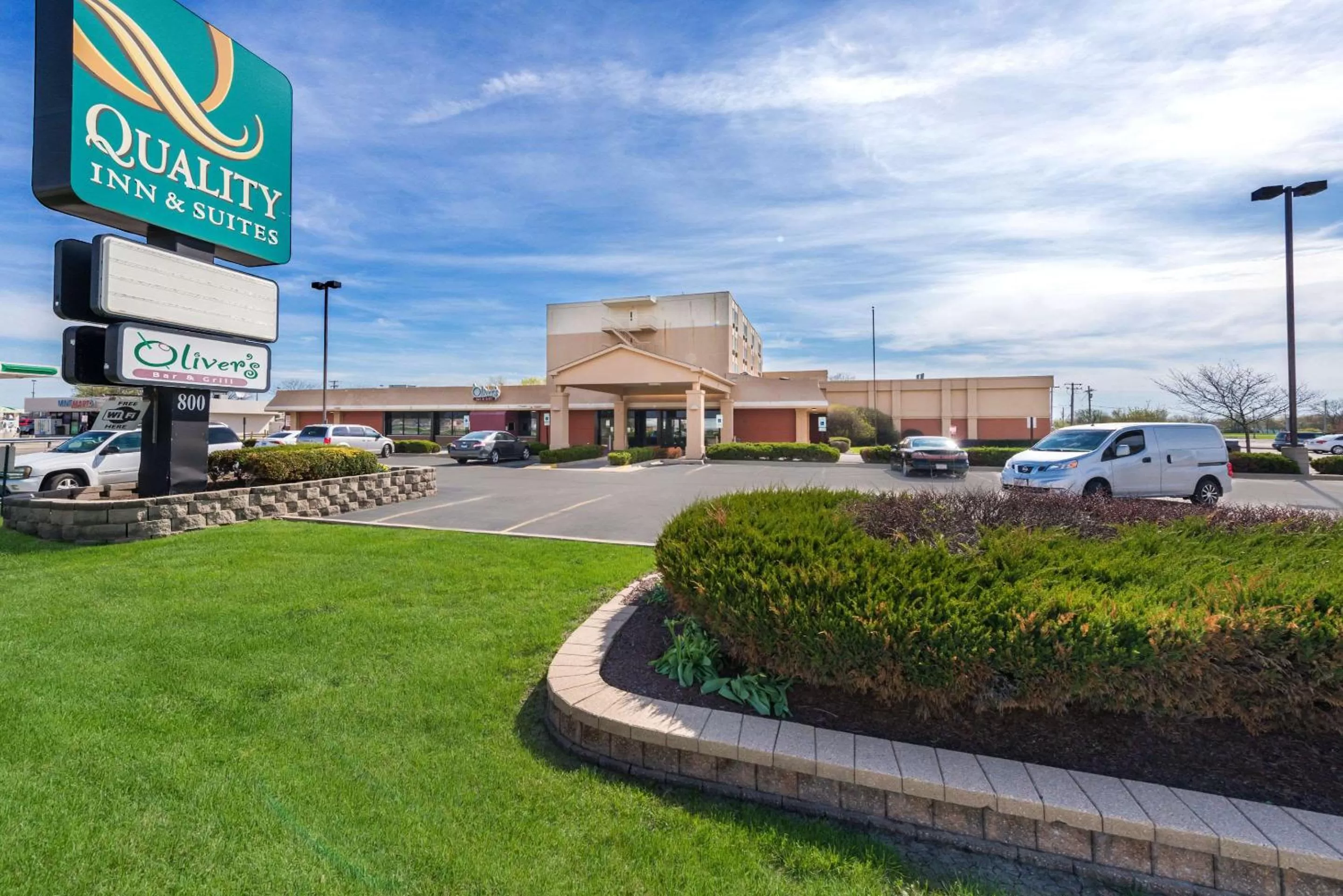 Property building in Quality Inn Bradley- Bourbonnais