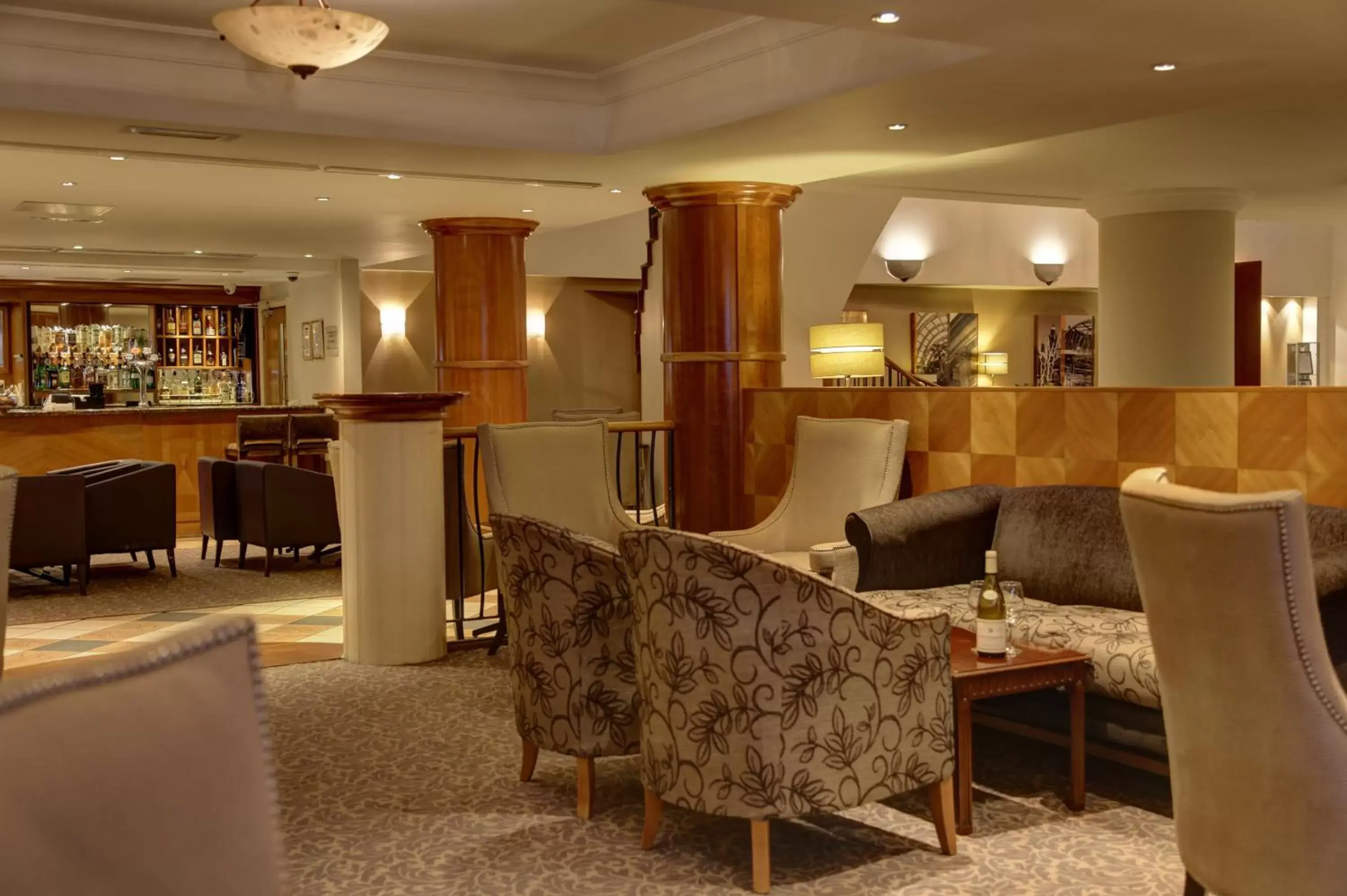 Seating area, Lounge/Bar in Mercure Sheffield Kenwood Hall & Spa