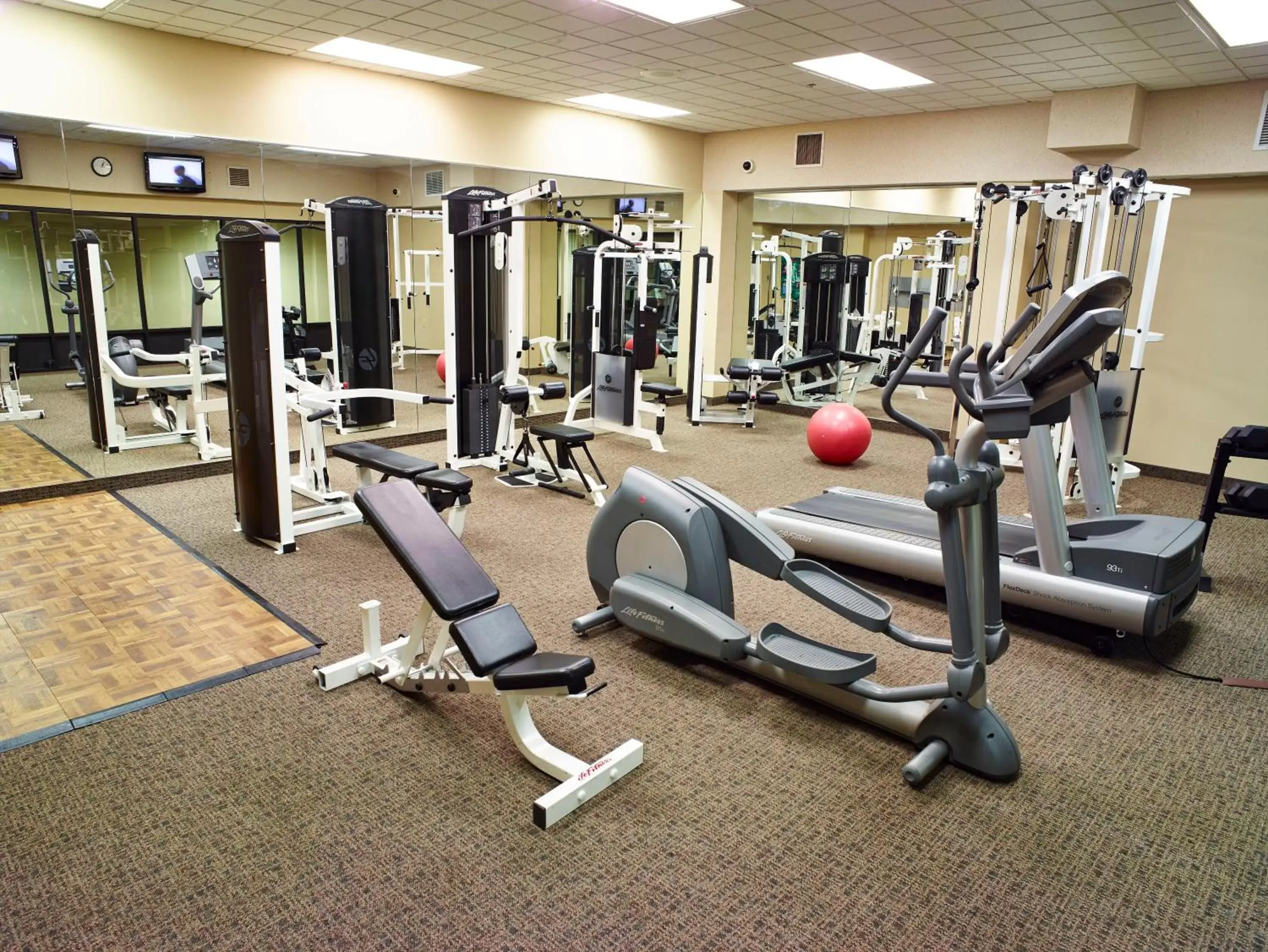 Fitness centre/facilities, Fitness Center/Facilities in LivINN Hotel Minneapolis North / Fridley