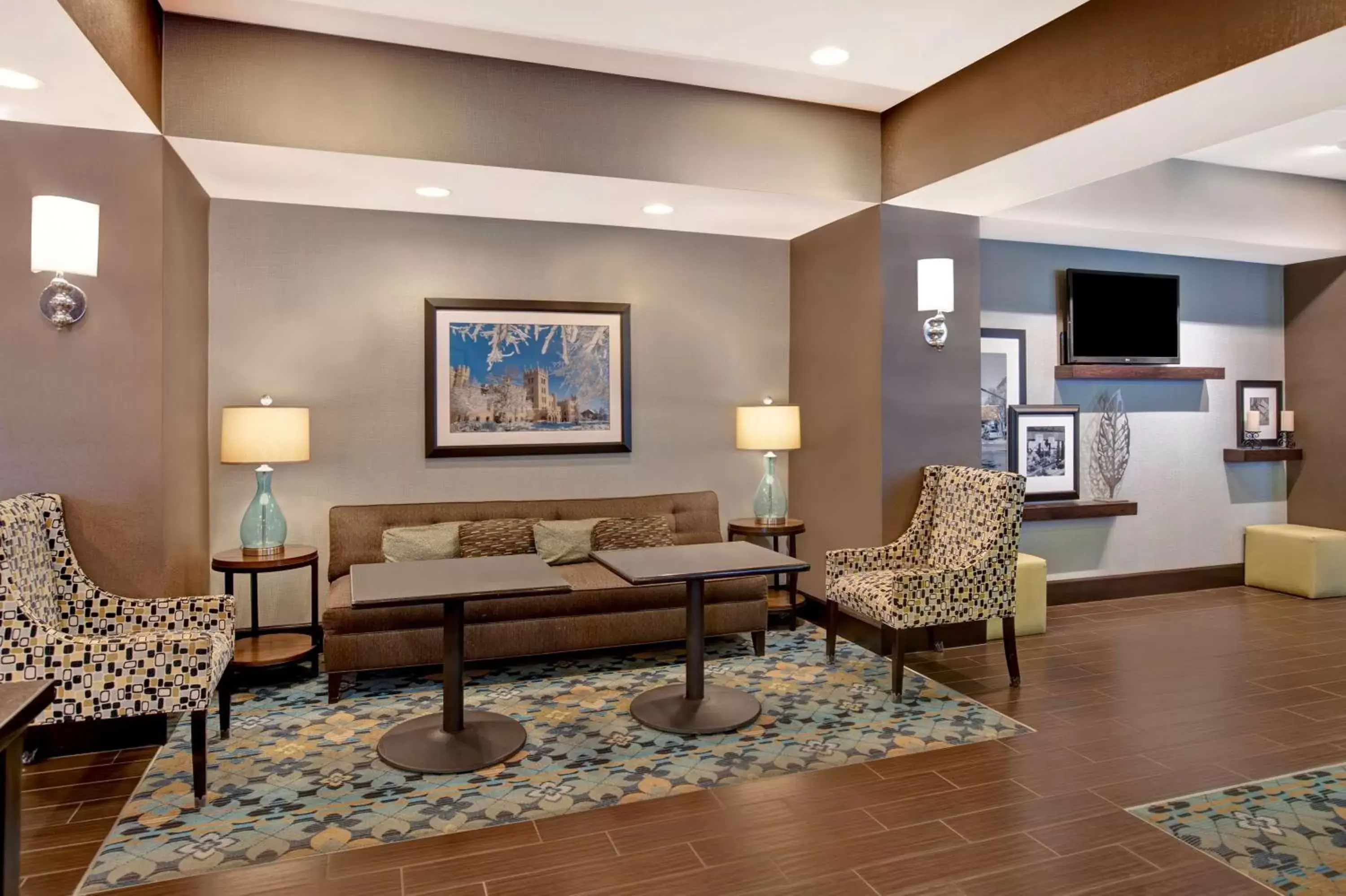 Lobby or reception in Hampton Inn Dekalb - Near the University Lobby or reception in Hampton Inn Dekalb - Near the University