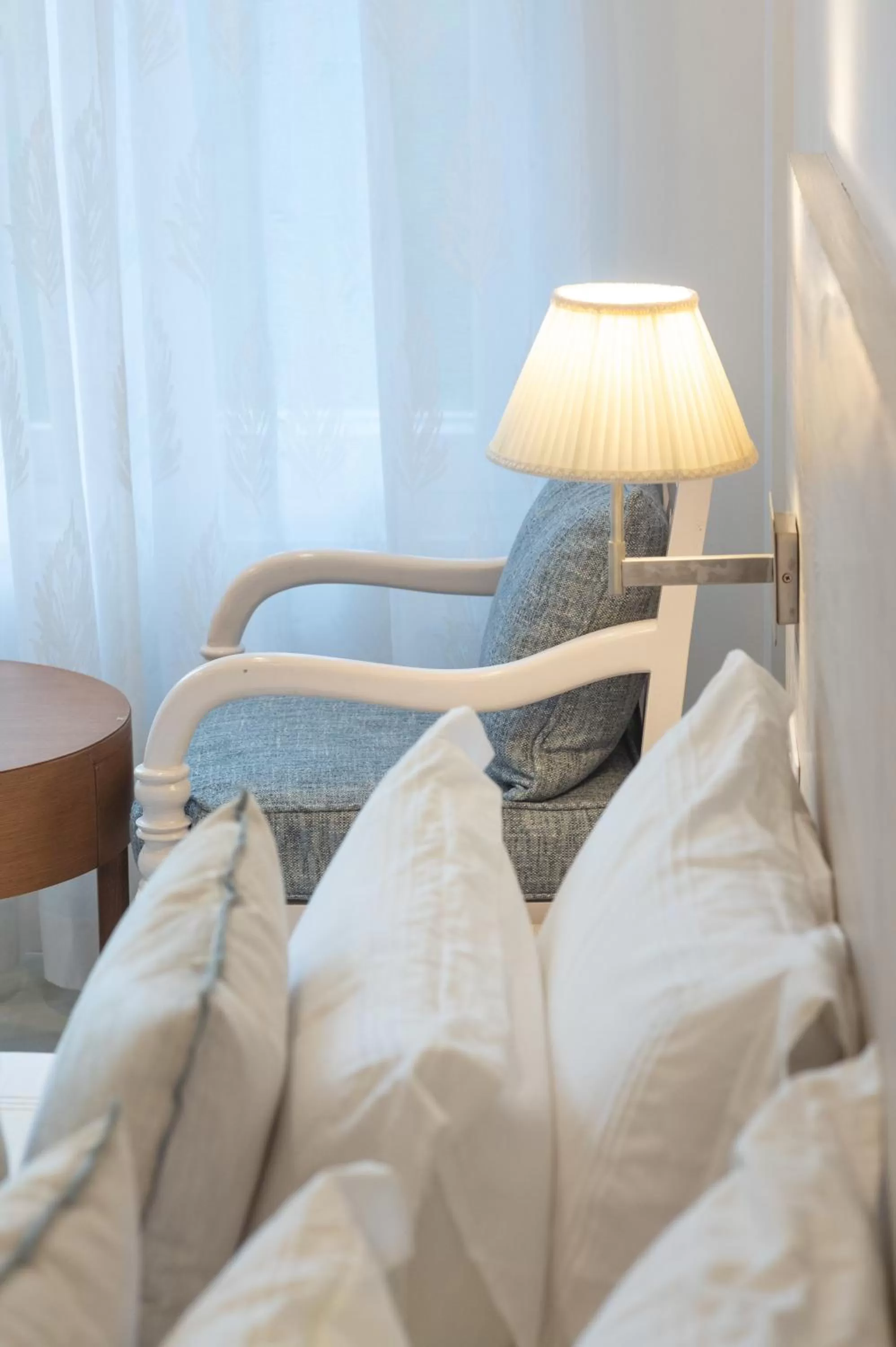 Decorative detail, Bed in Terrakotta Rishikesh