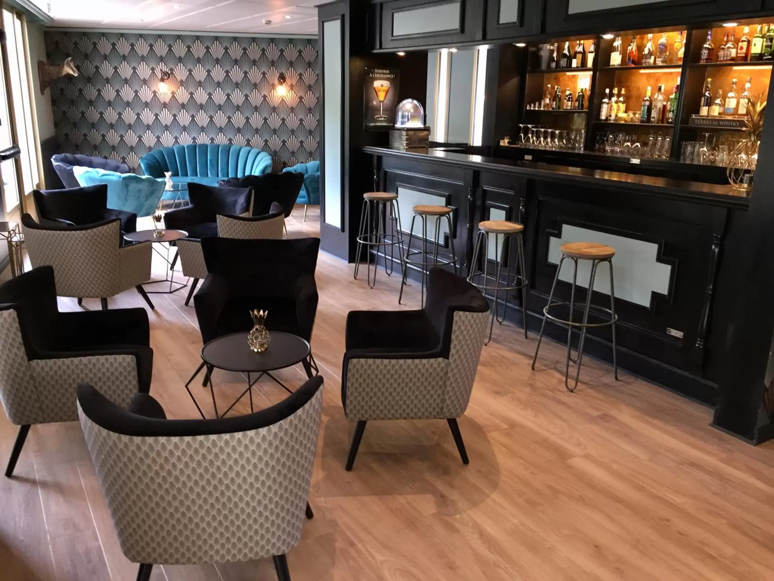 Lounge or bar, Lounge/Bar in Hotel Le Cardinal Rueil Centre